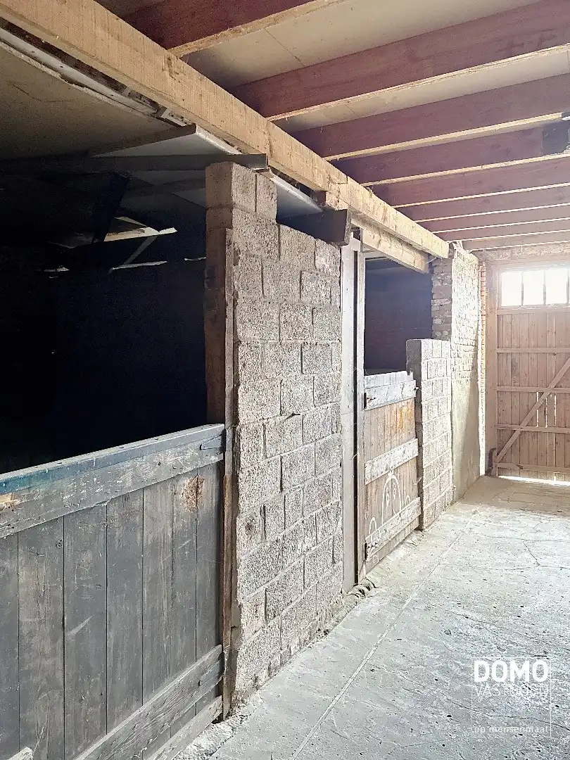 RUSTIG GELEGEN BOUWGROND MET EEN PRACHTIG GROEN UITZICHT TE WELLEN foto 28