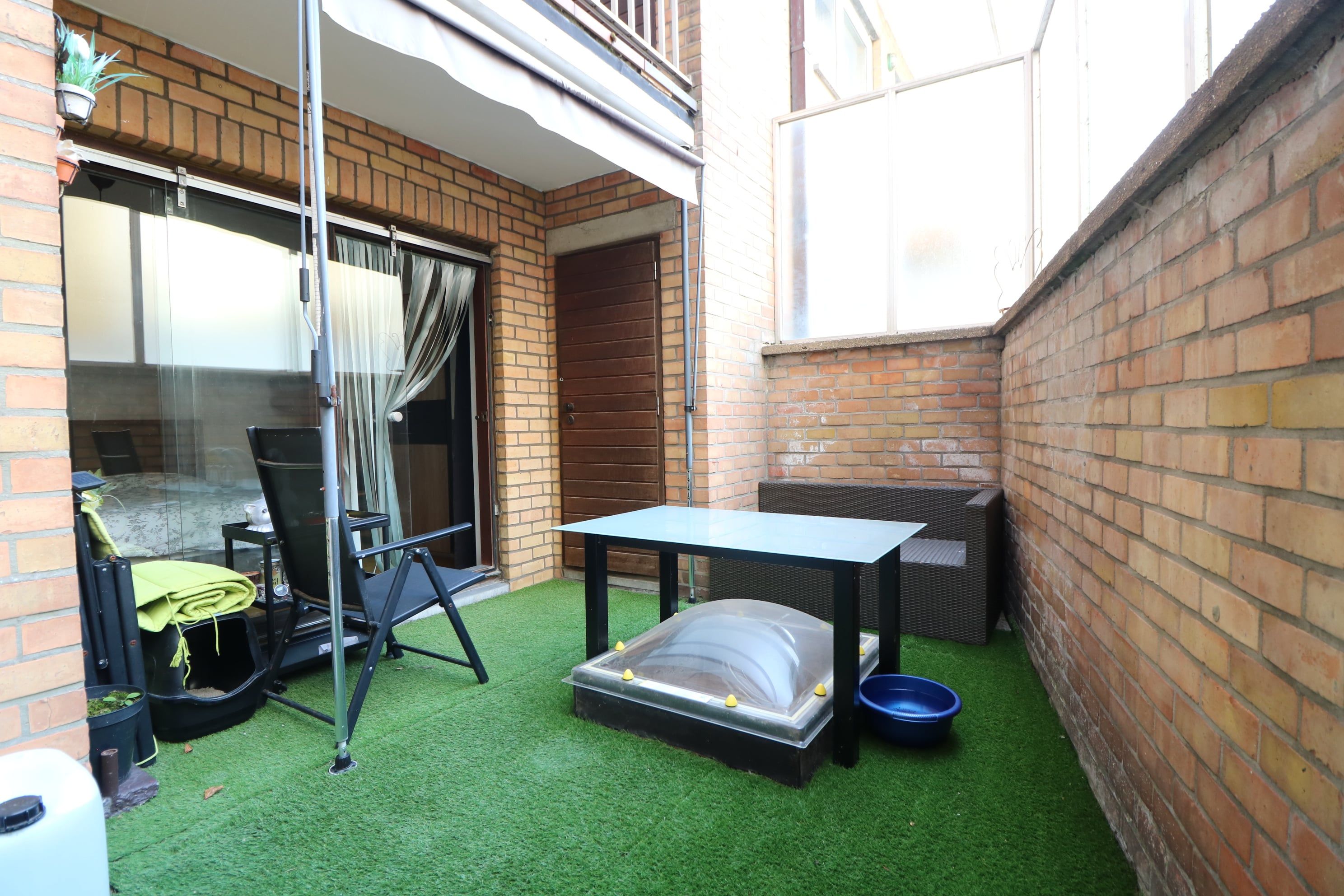 Ruim appartement (97 m²) met 2 grote slaapkamers en twee terrassen, vlakbij station/winkelstraten en met prachtig zicht op het park. foto 15