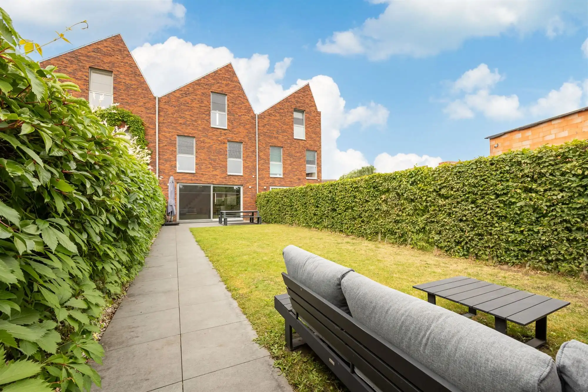 Instapklare moderne woning met 4 slpk. en tuin foto 31