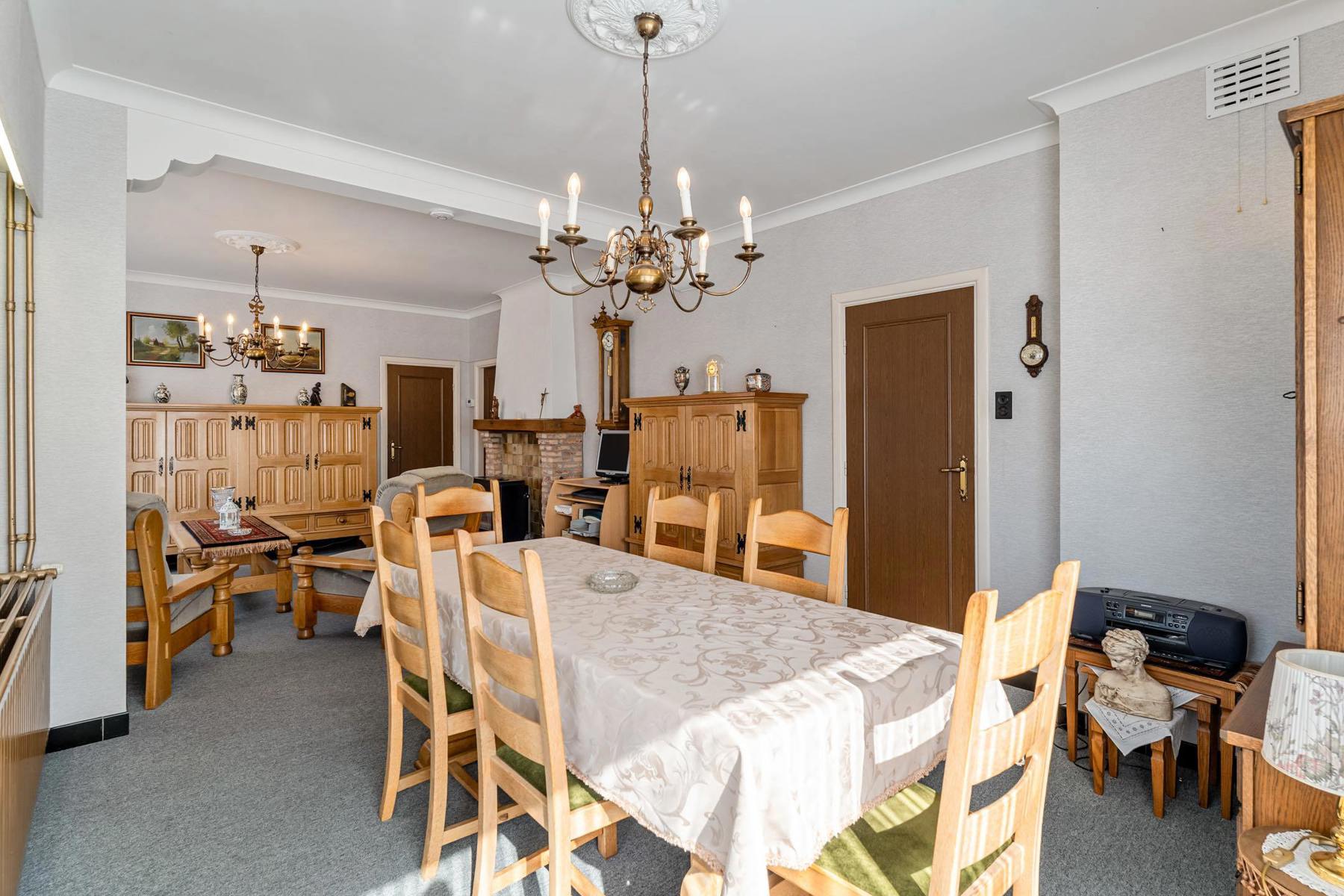 Charmante woning met vergezicht in Pelt foto 3