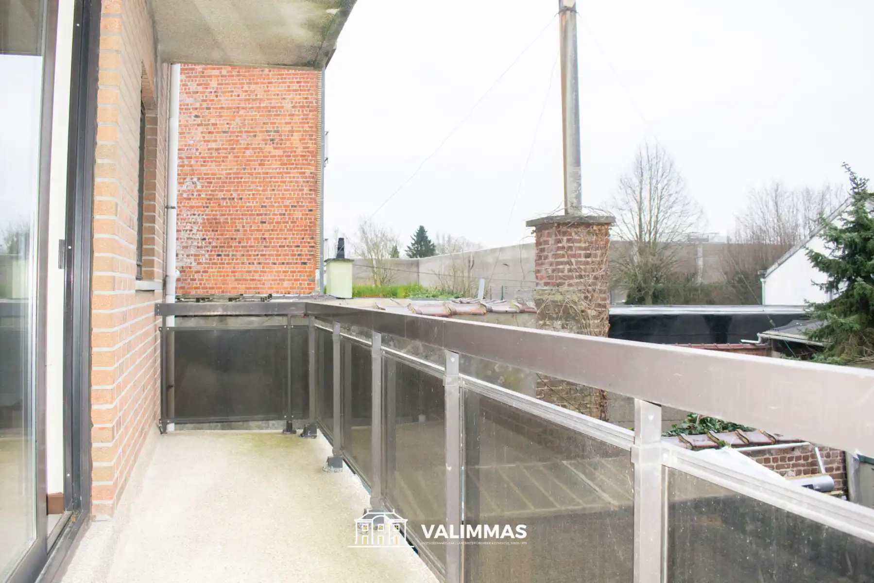 Verzorgd en energiezuinig appartement met terras en parking foto 6