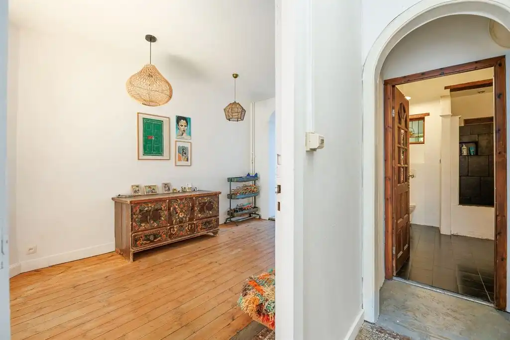 Charmante woning met prachtige tuin foto 9