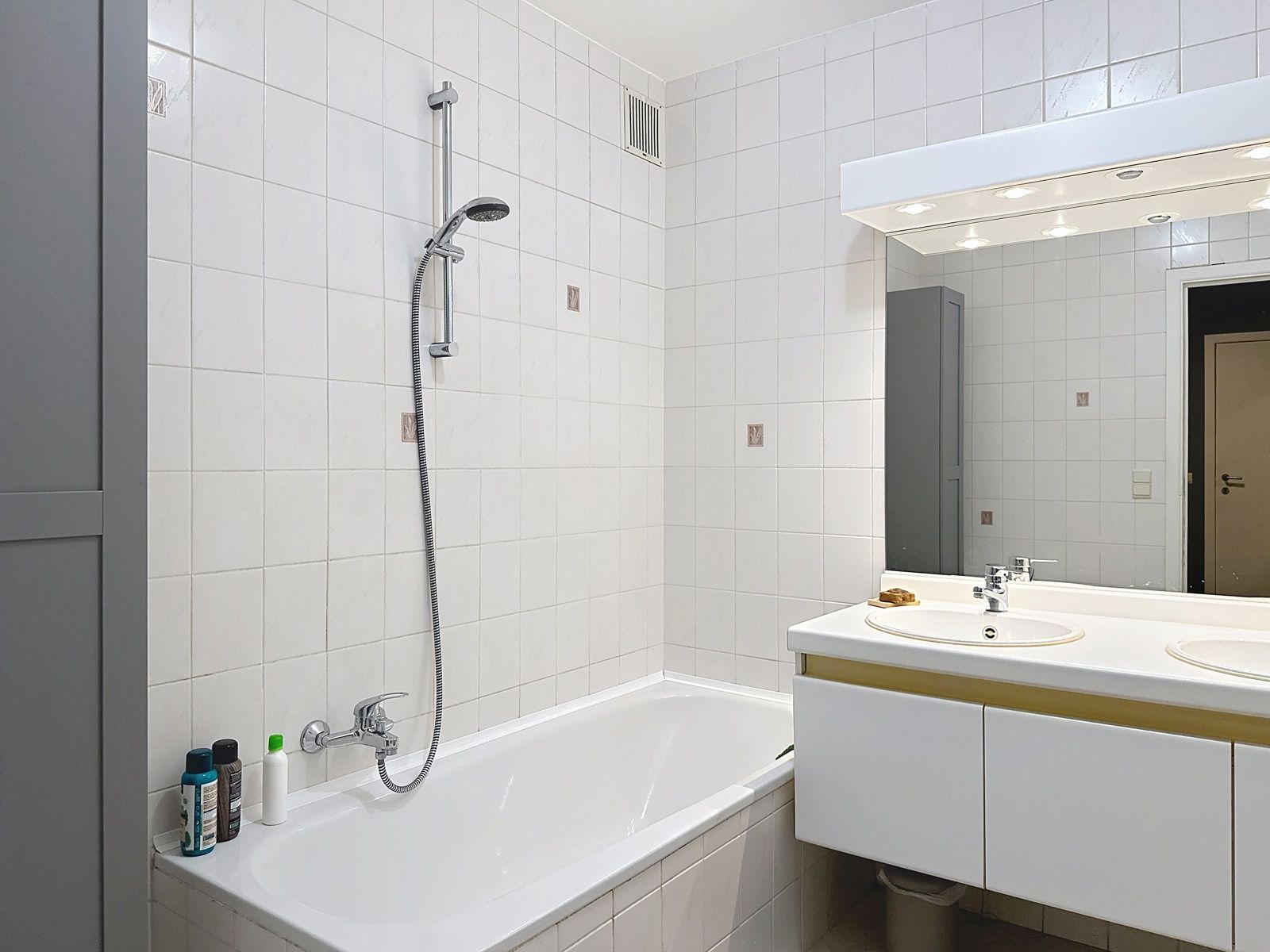 Centraal gelegen gelijkvloers appartement foto 16