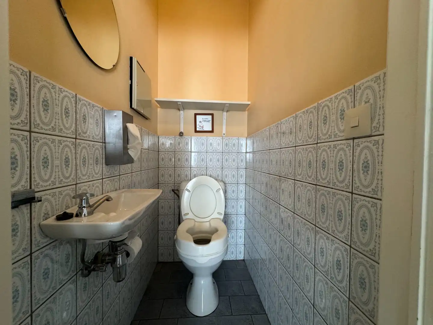 TE HUUR - Gelijkvloers appartement met 1 slpk en terras foto 4