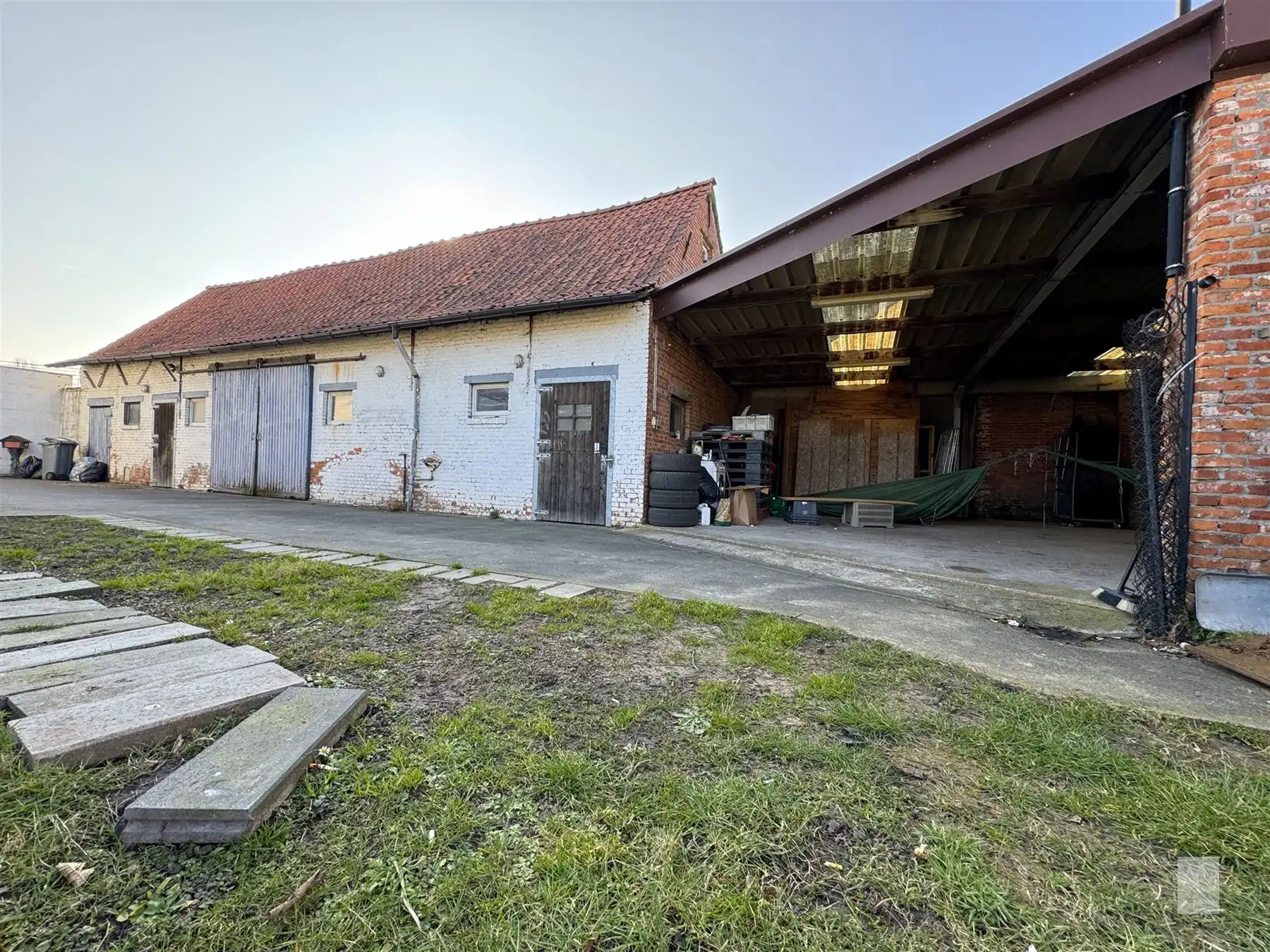 Mooi perceel met vrijstaande woning en groot potentieel! foto 2