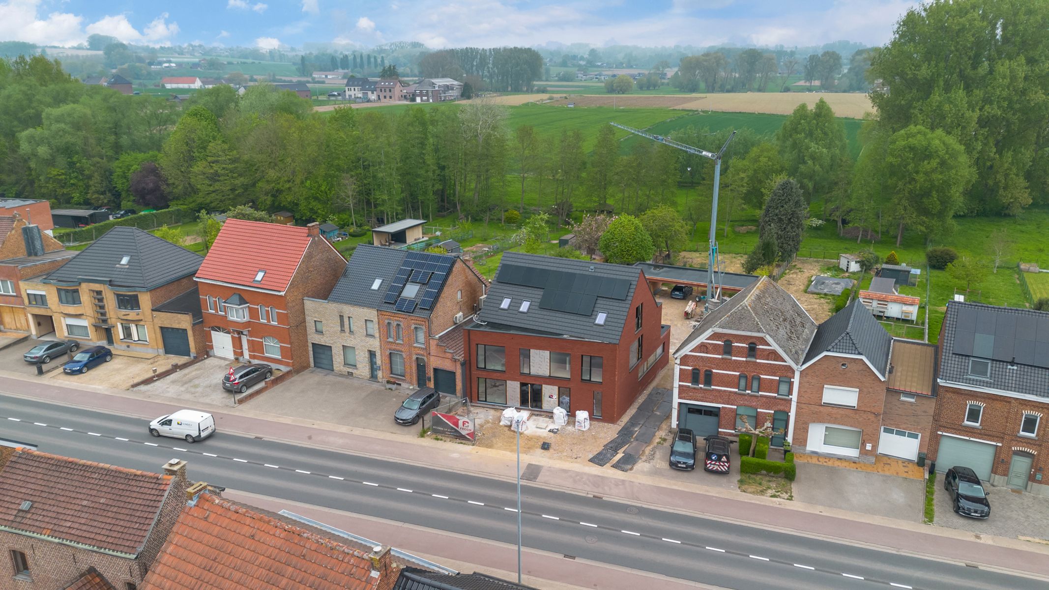 "Res Kouterveld": nieuwbouwproject met 3 units foto {{pictureIndex}}
