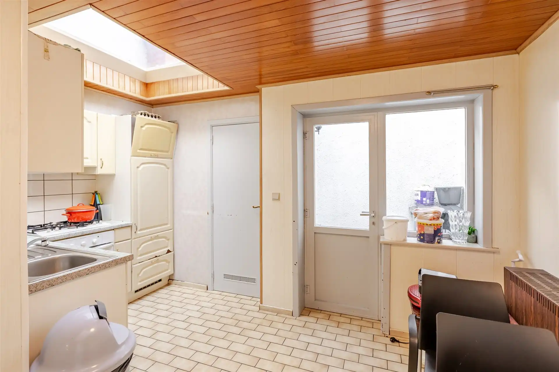 Rijwoning met 4 mogelijke slaapkamers tussen Varkensmarkt en OLV-ziekenhuis foto 7