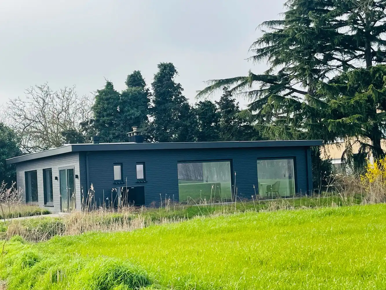 Damme, vlakbij Moerkerke Tot in de puntjes LUXUEUS  gerenoveerde ENERGIEZUINIGE open bebouwing , alles op het gelijkvloers foto 6