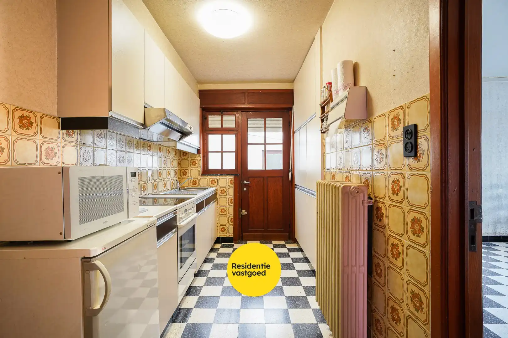 Te renoveren half-open bebouwing in Zerkegem foto 10