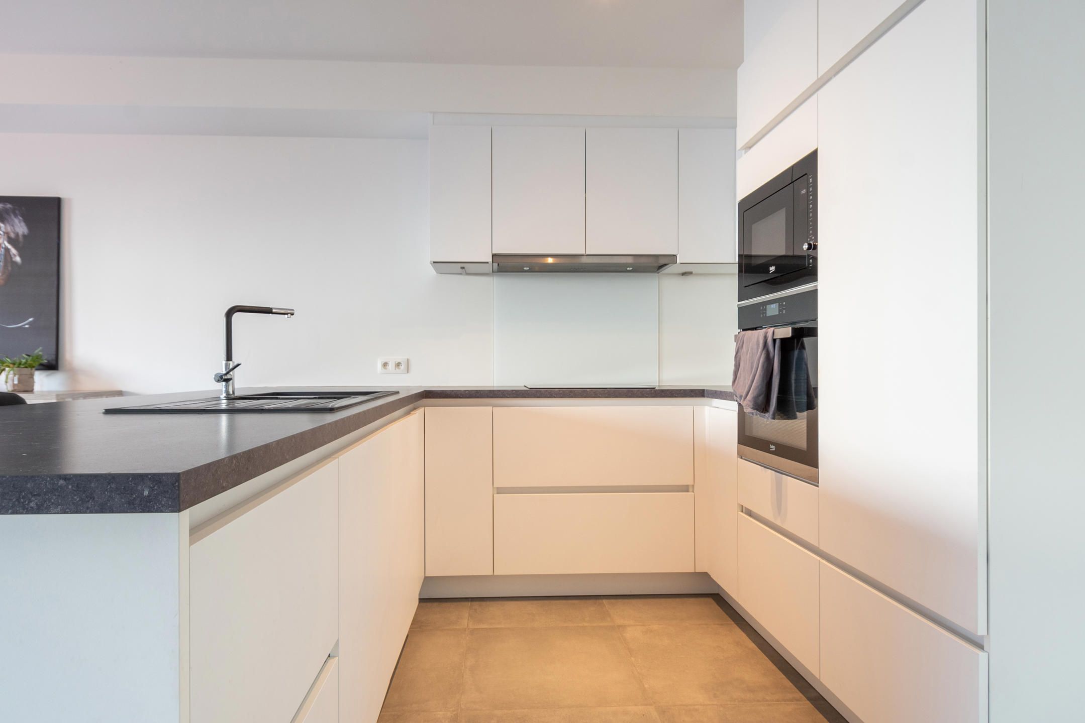 Trendy gelijkvloers appartement! foto 3