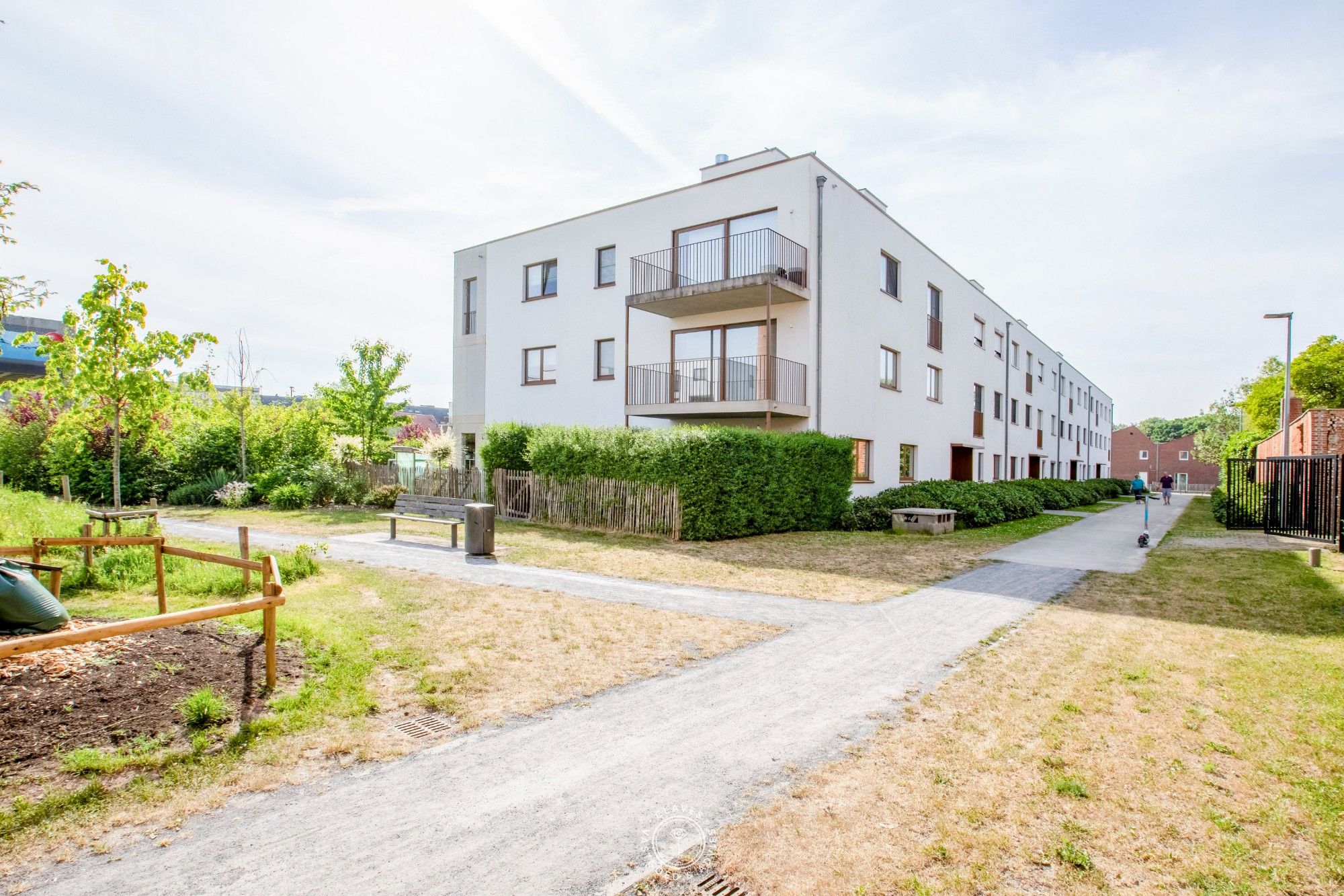 Gelijkvloersappartement met tuintje en staanplaats op toplocatie in Sint-Niklaas foto 13