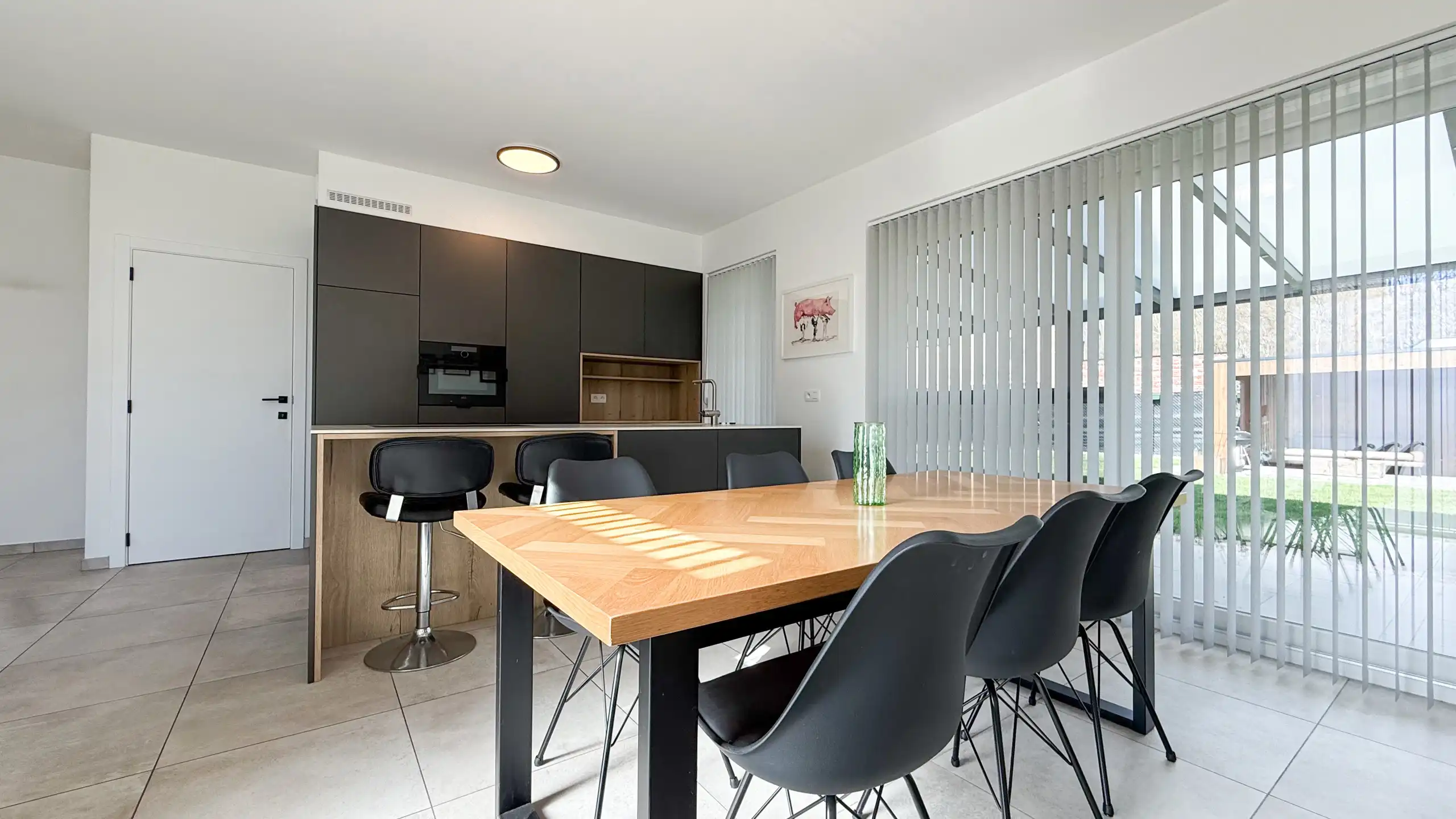 Instapklare energiezuinige woning (2020) met tuin en carport foto 8