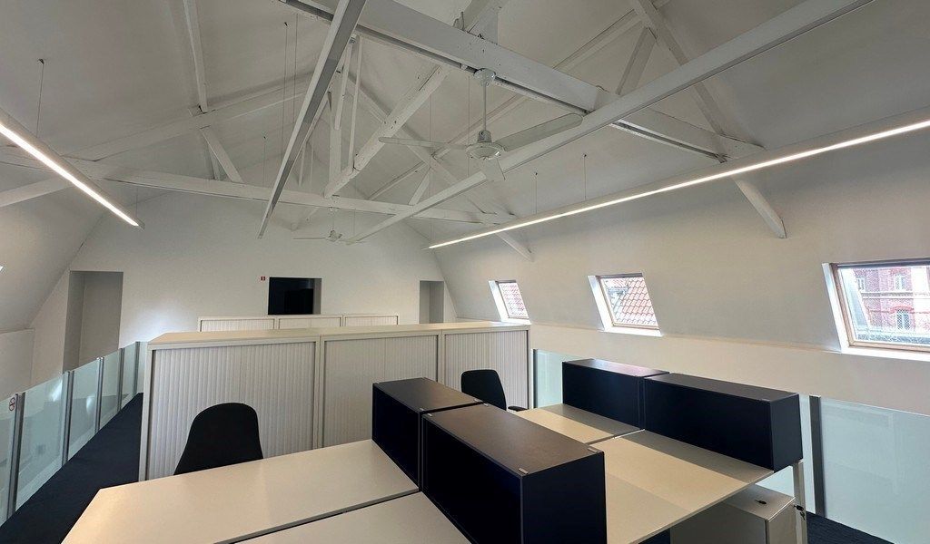 Ingedeeld kantoor te huur in standalone kantoorgebouw in Deurle foto 5