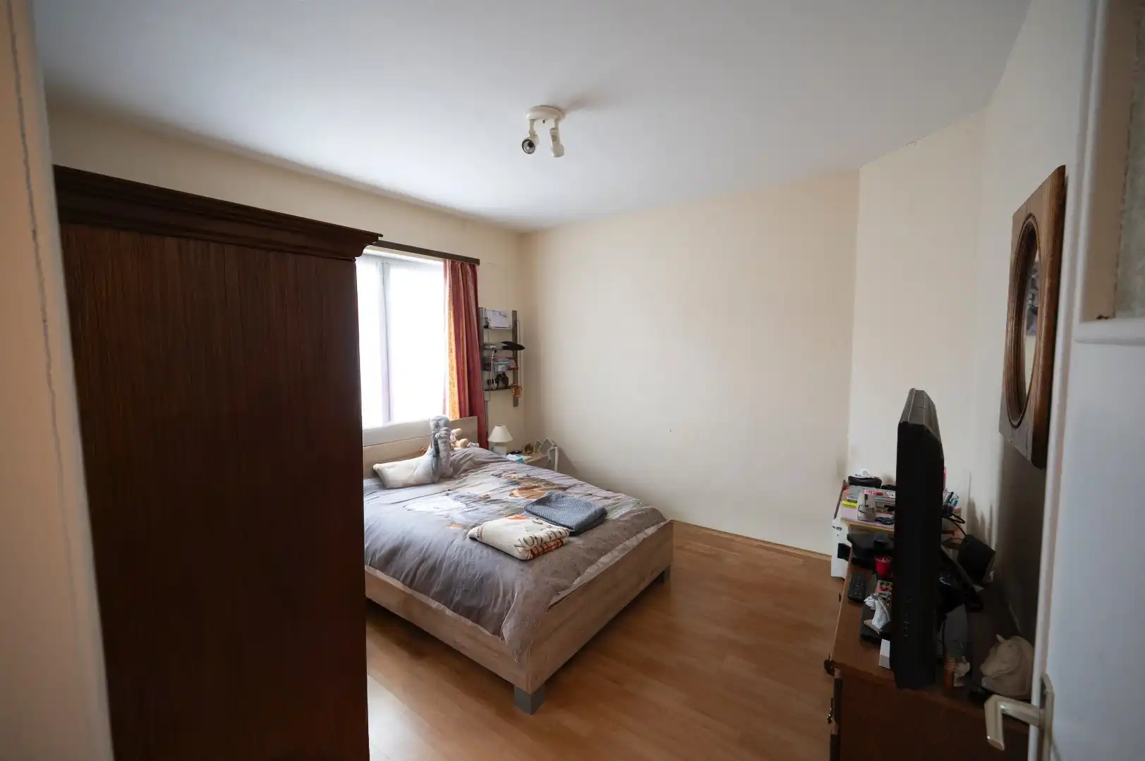 KNAPPE GEZINSWONING MET 4 SLAAPKAMERS NABIJ STRAND BREDENE  foto 9