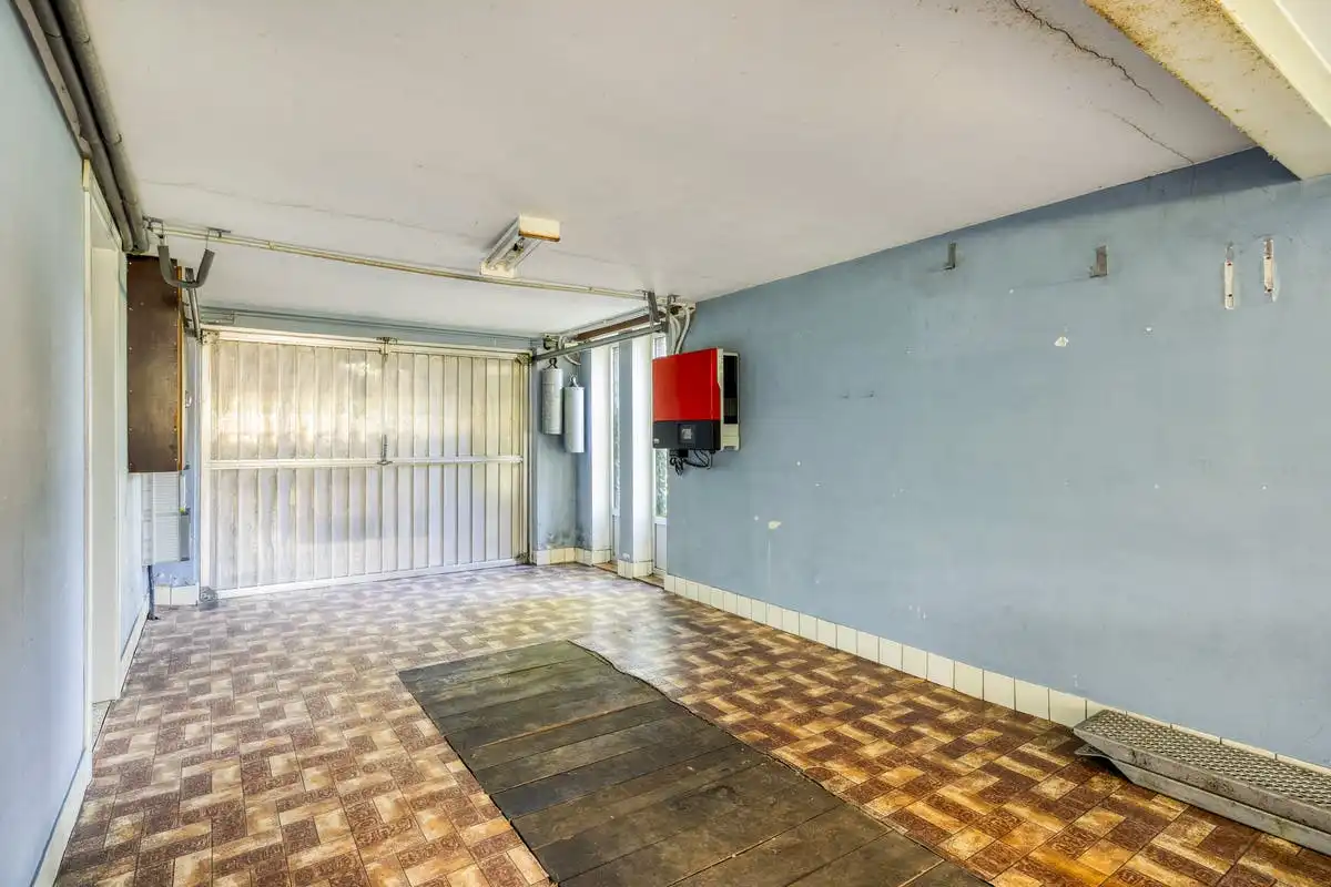 te renoveren huis op een perceel van 2445m² te koop in Geel foto 23