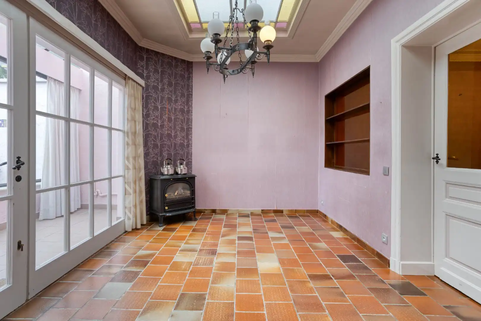Te renoveren woning met tuin en garage in het centrum van Menen! foto 7