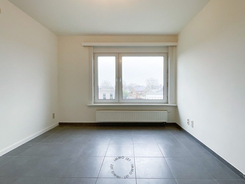 Rustig gelegen appartement met terras en garage foto 8