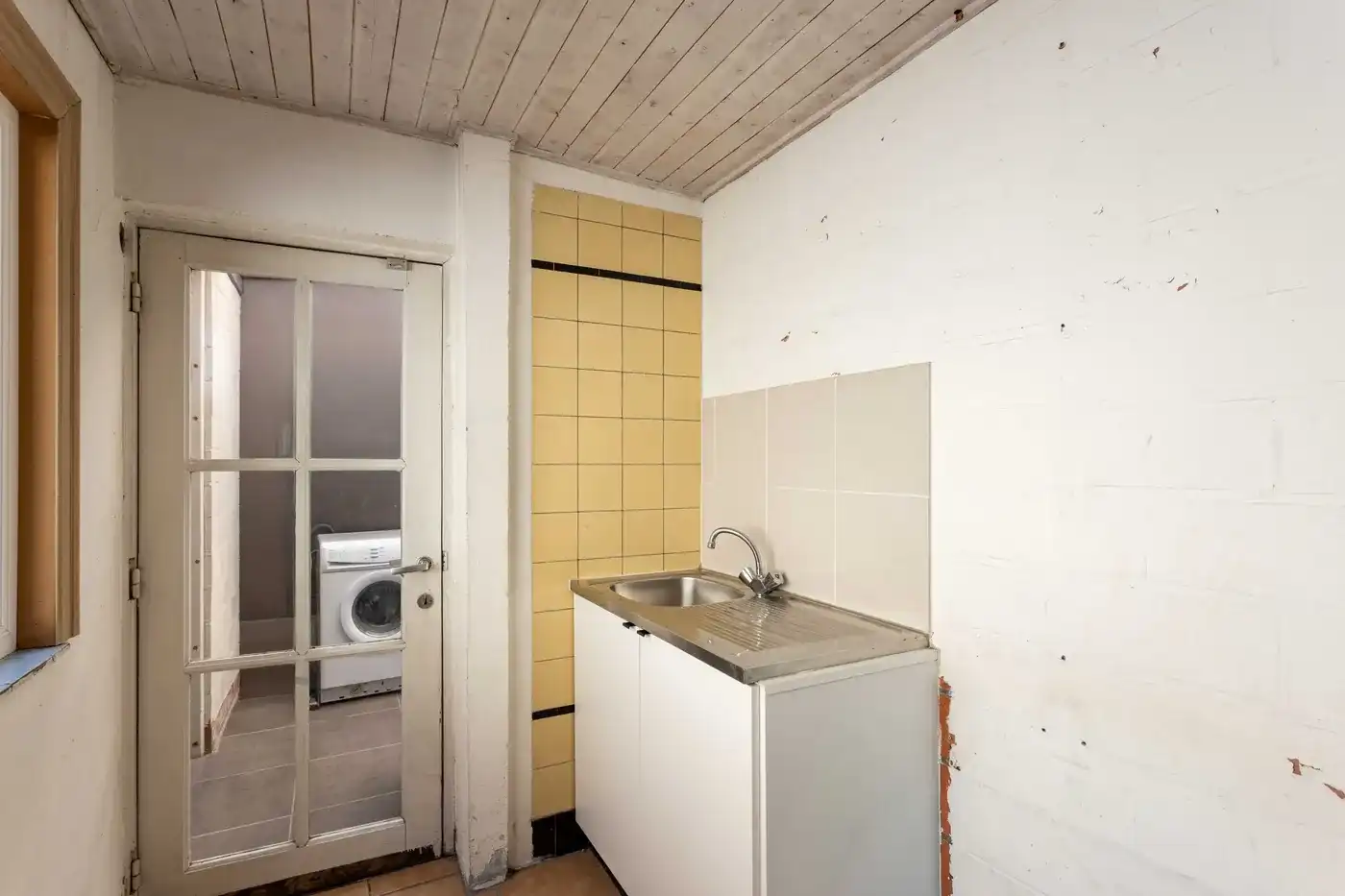 Halfopen bebouwing met atelier in centrum Zwevegem  foto 8