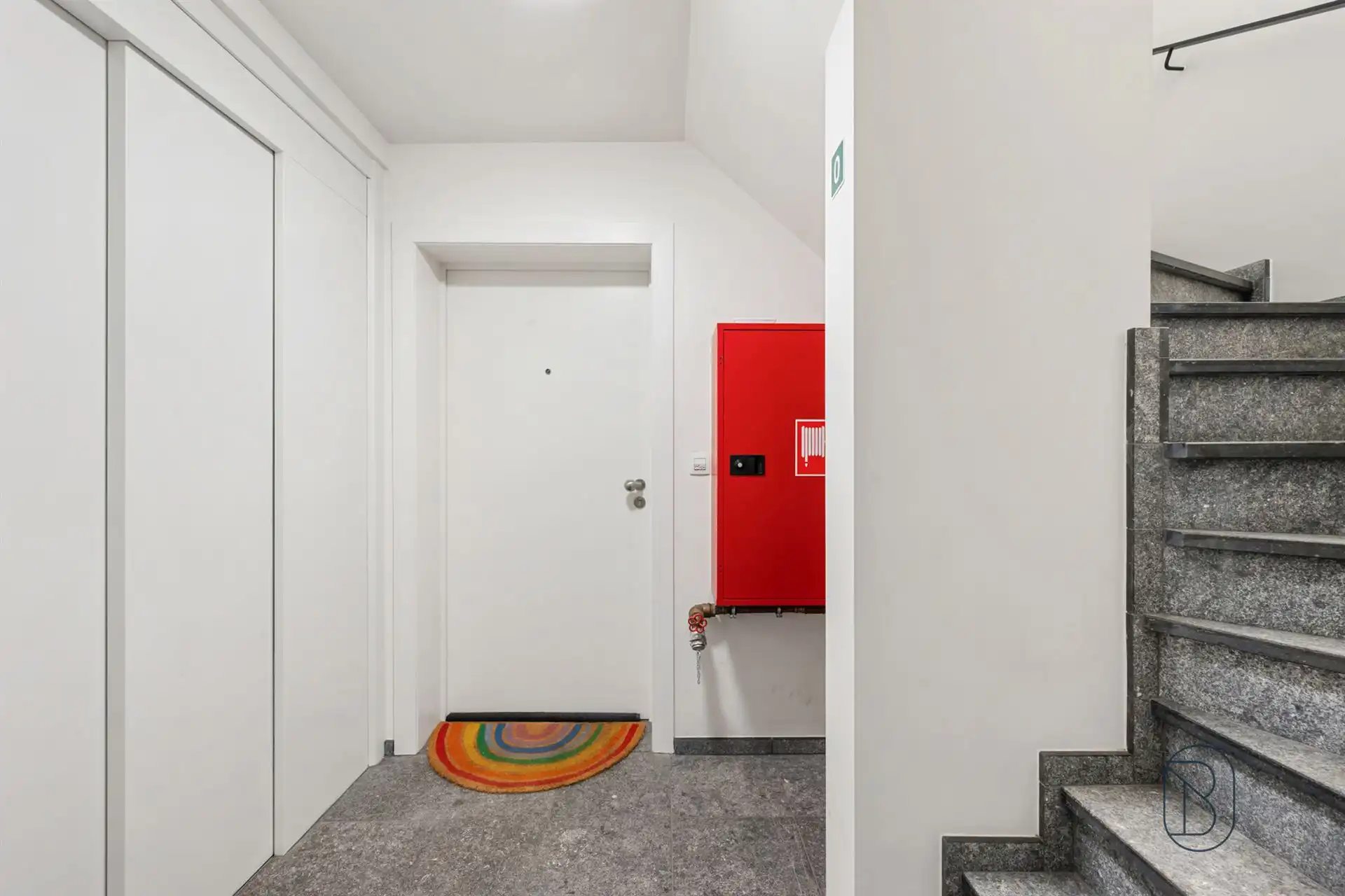Recent appartement met 2 slaapkamers in Landegem foto 17