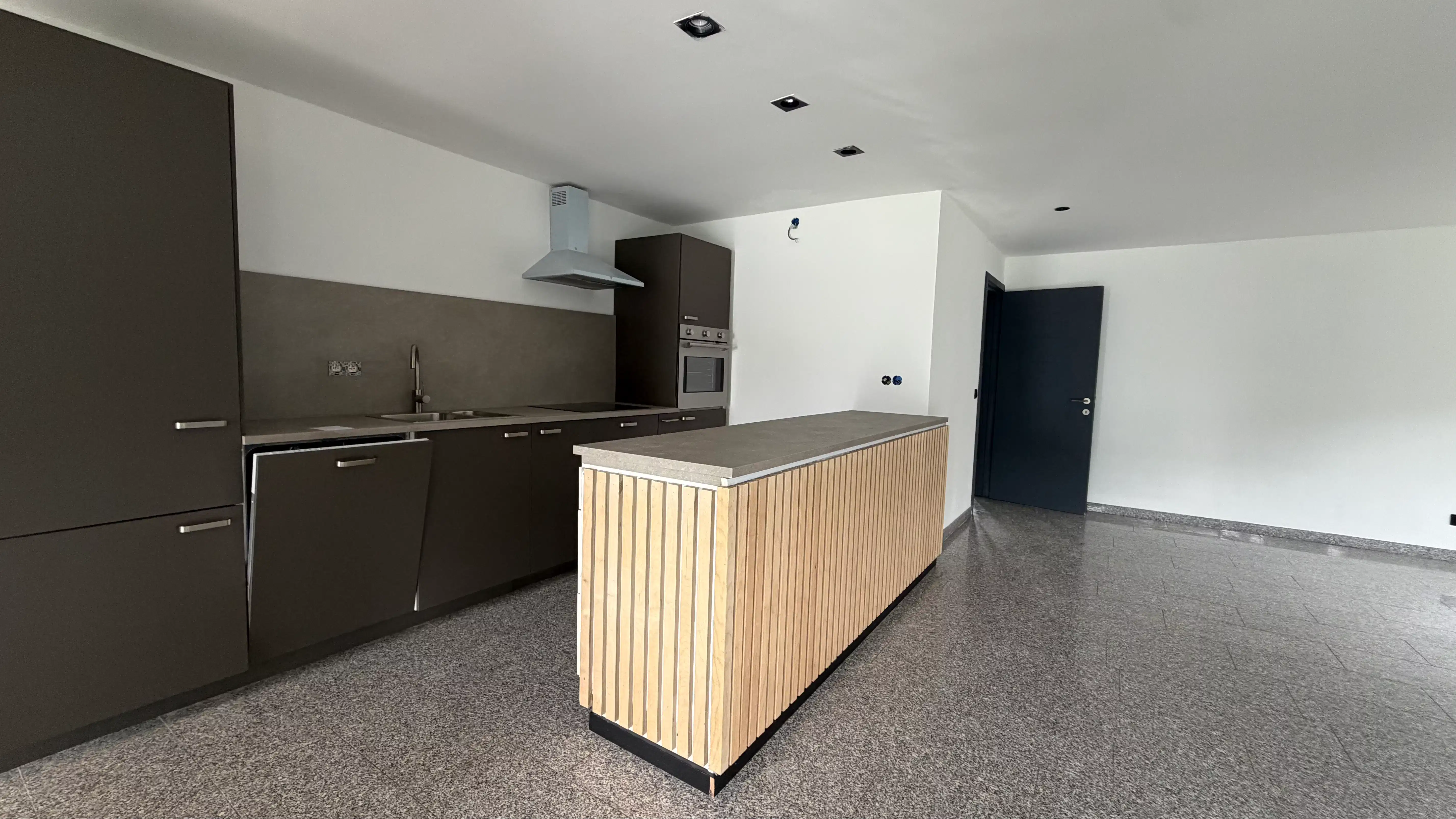 RUIME GEZINSWONING MET 5+ SLPKS TE HUUR foto 5