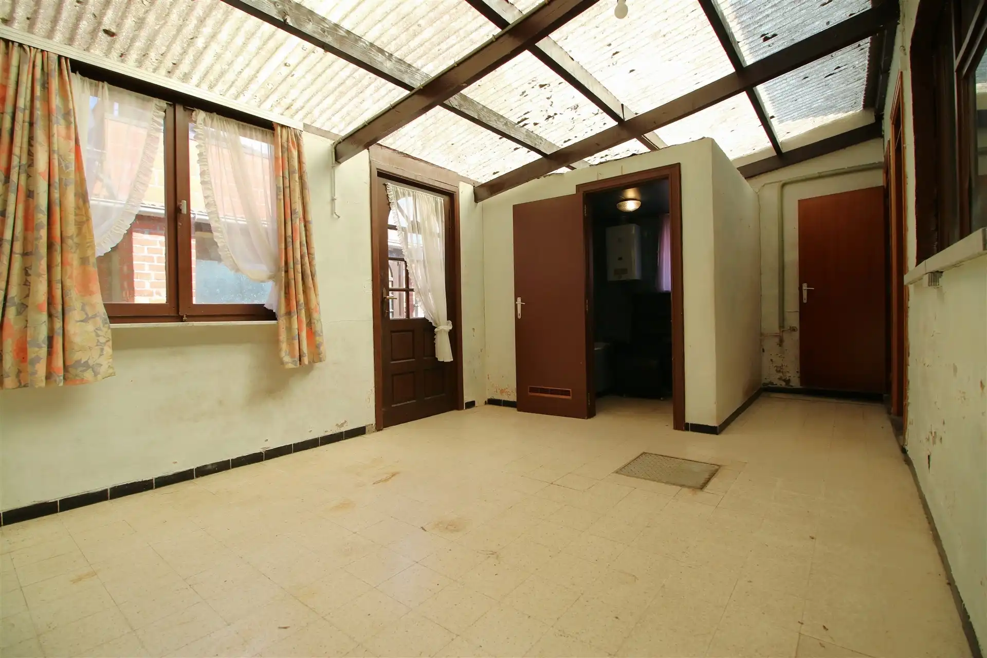 Te renoveren woning in doodlopende straat foto 9