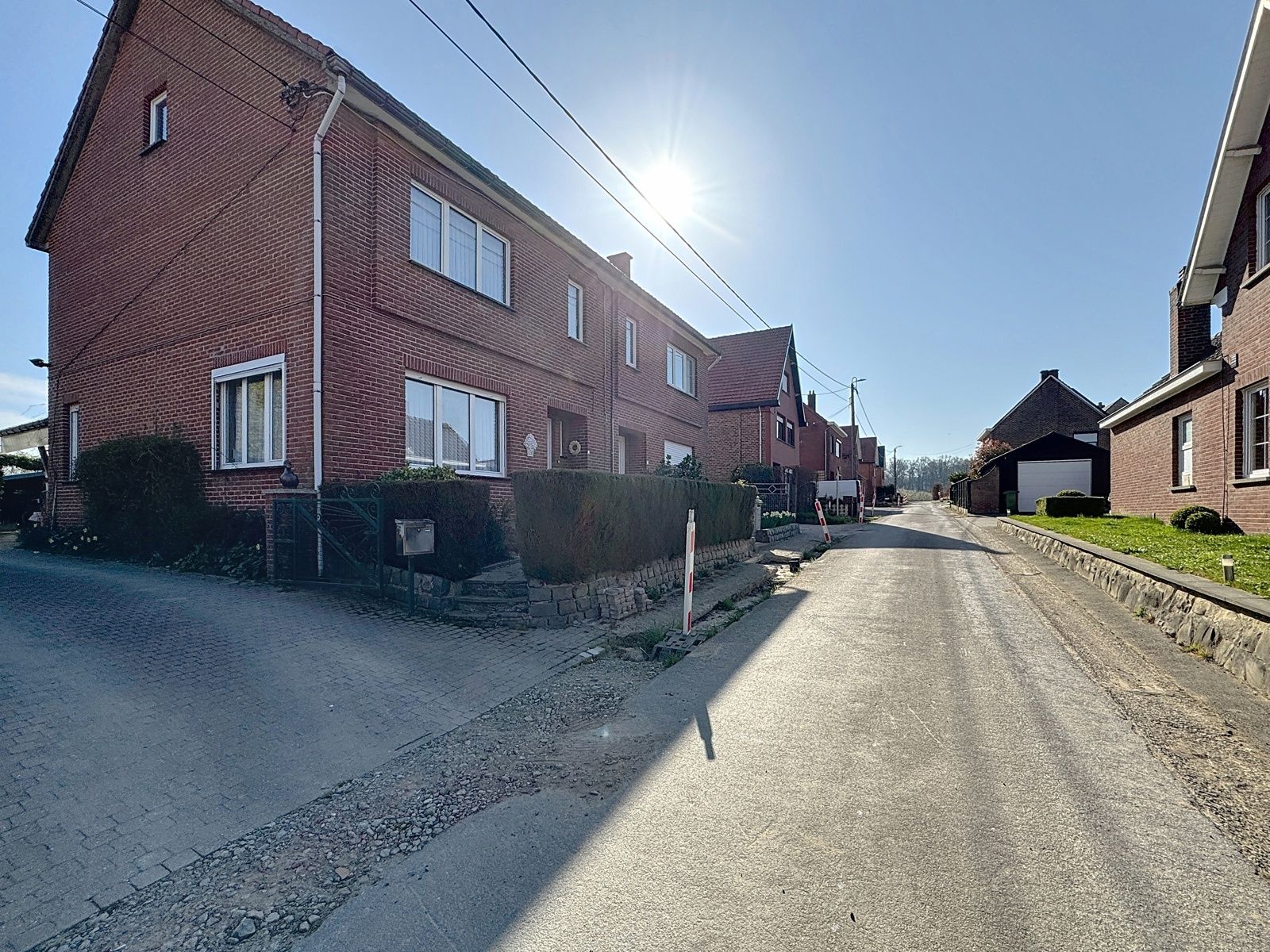 Hoofdfoto van de publicatie: Halfopen woning 3 slks met tuin in landelijke Kapellen 