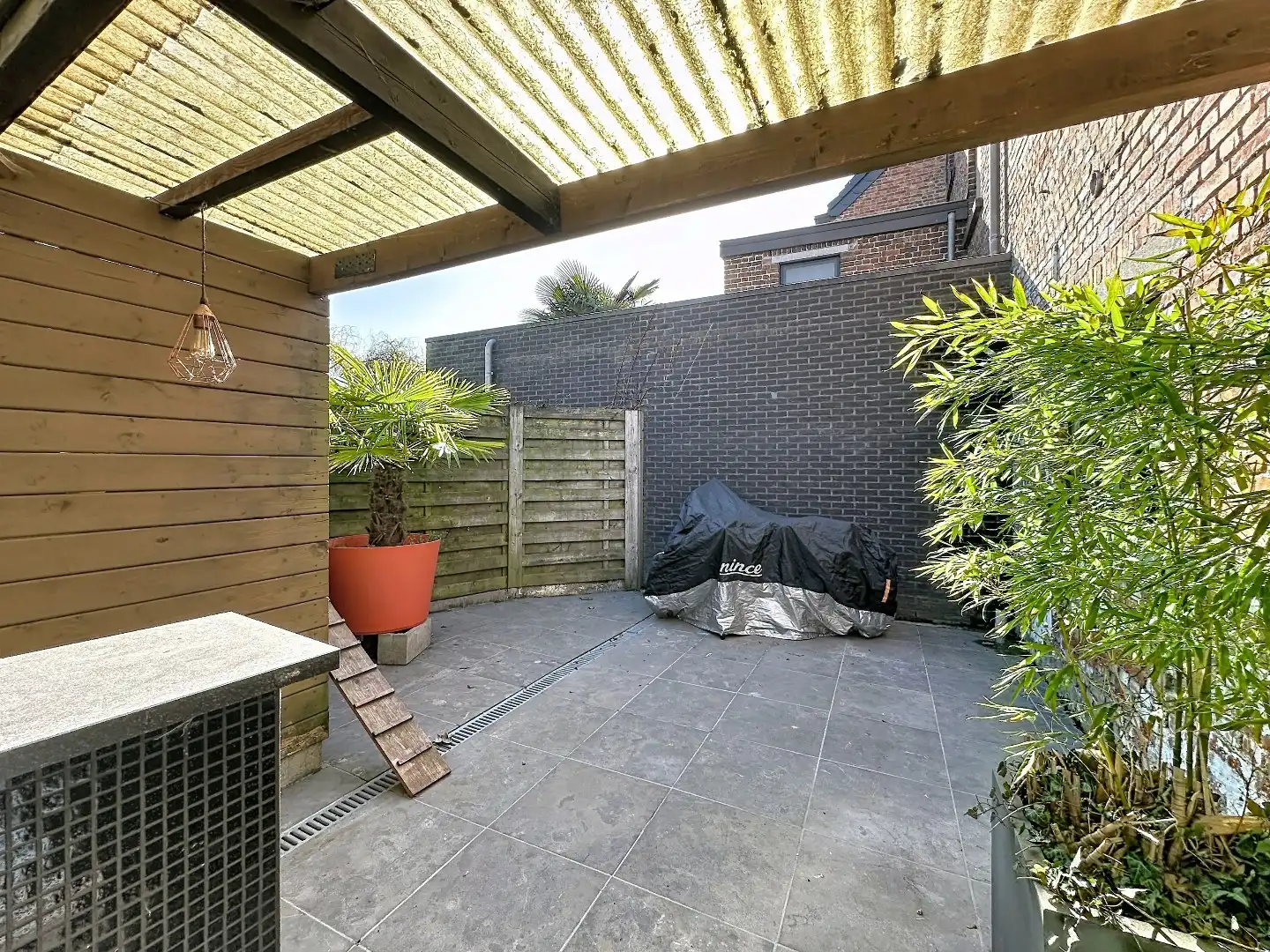 Instapklaar huisje met zonnig terras in Herent foto 15