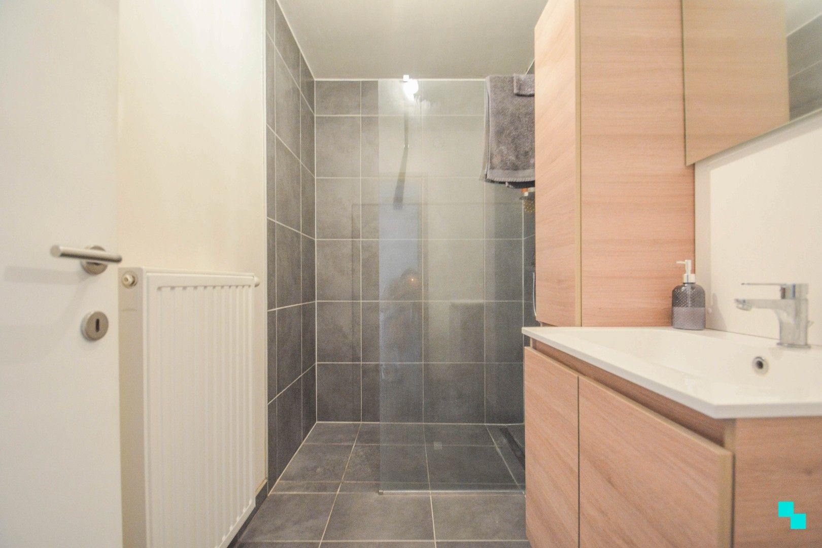Energiezuinig  tweeslaapkamerappartement met tuin foto 13