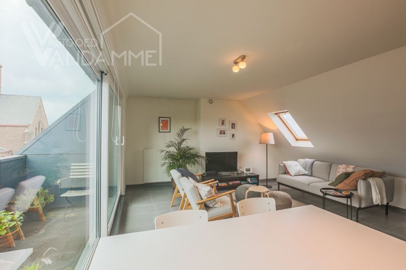 Centraal gelegen, instapklaar  1- slaapkamer appartement met  leuk terras. Energielabel C, elektriciteit goedgekeurd... foto 3