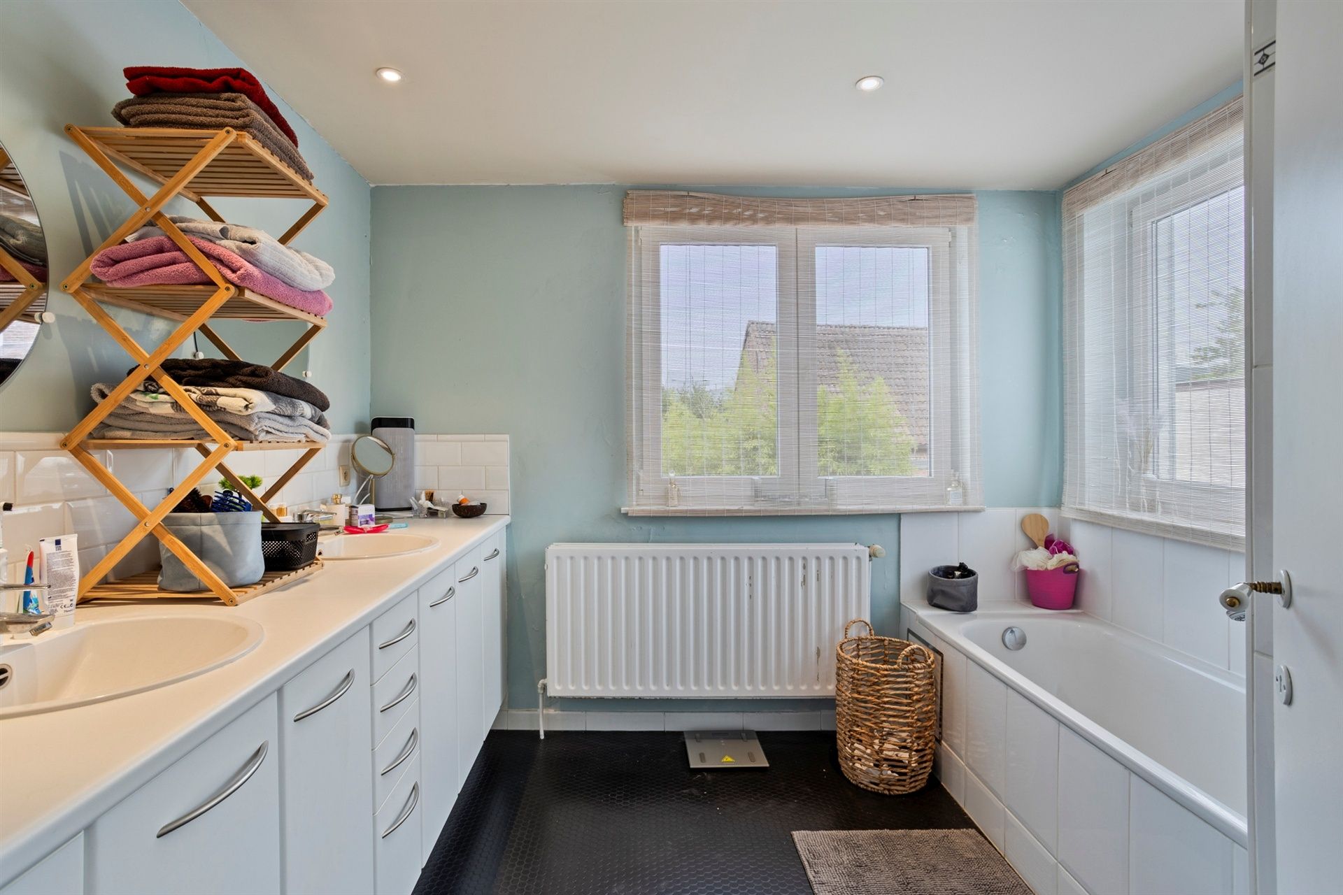 Instapklare rijwoning met stadskoer in hartje Merchtem foto 16
