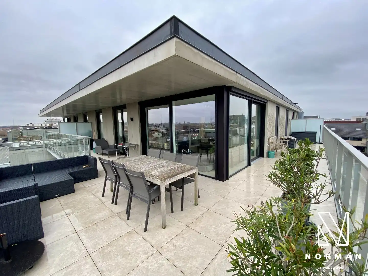 Prachtig appartement aan de Leie te huur!  foto 2