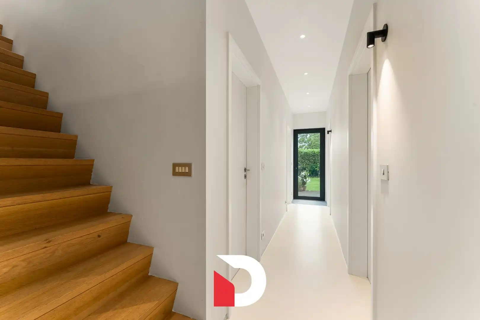 Unieke tijdloze villa met 3 tot 4 slk op leuk perceel in Sint-Andries foto 15