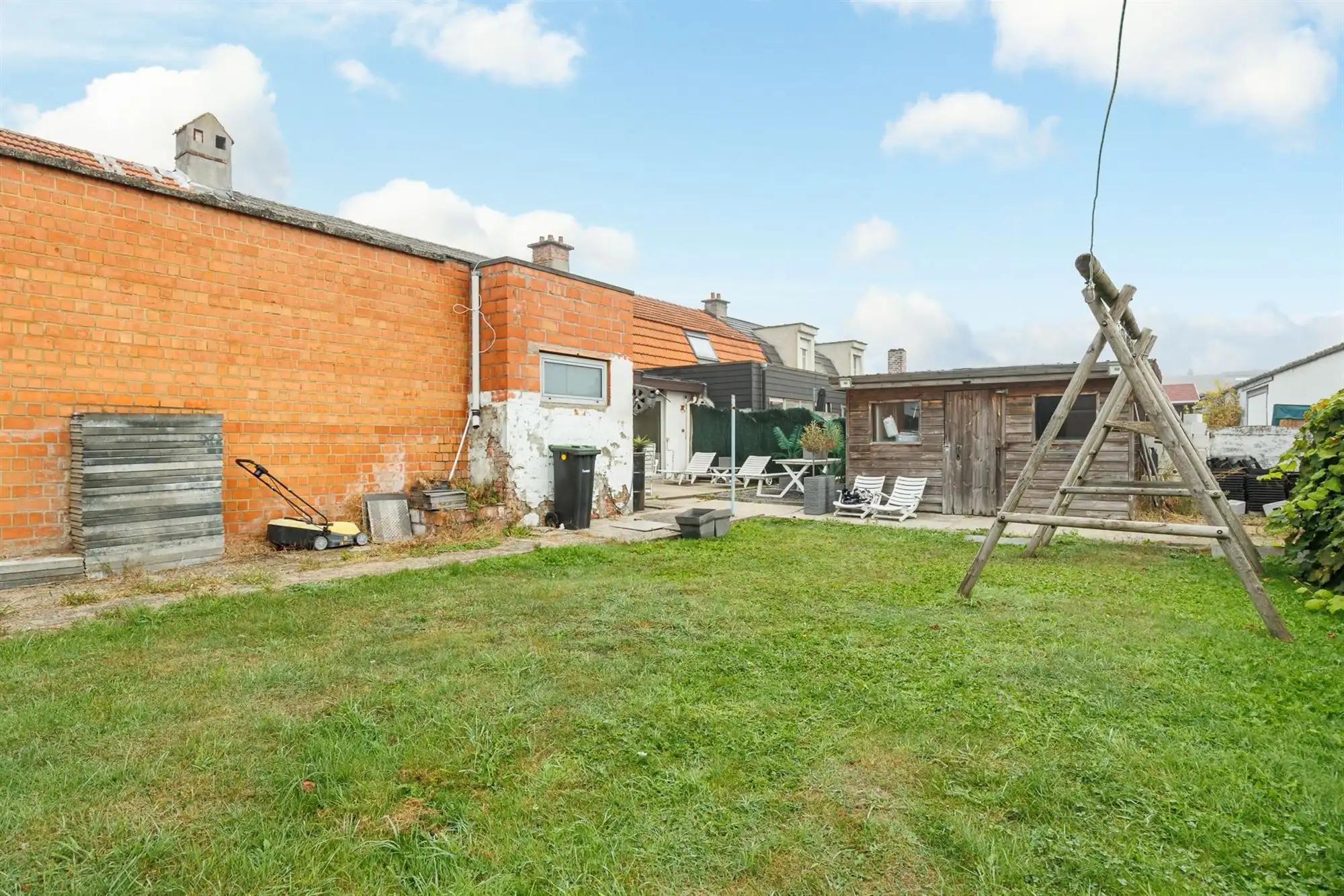 Gezinswoning met twee ruime slaapkamers en tuin foto 15