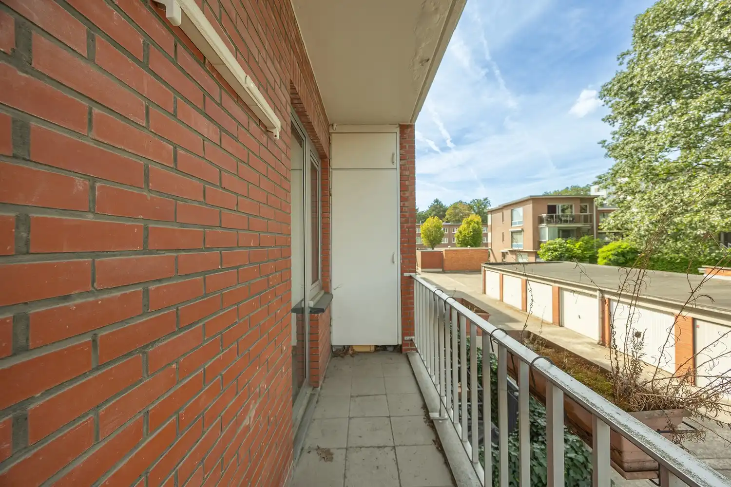 Verzorgd 3-slaapkamer appartement met garagebox foto 16