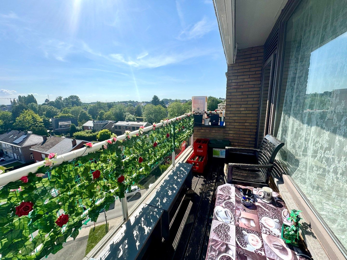 APPARTEMENT MET 3 SLPKS - BADKAMER - ZONNIG TERRAS foto 2
