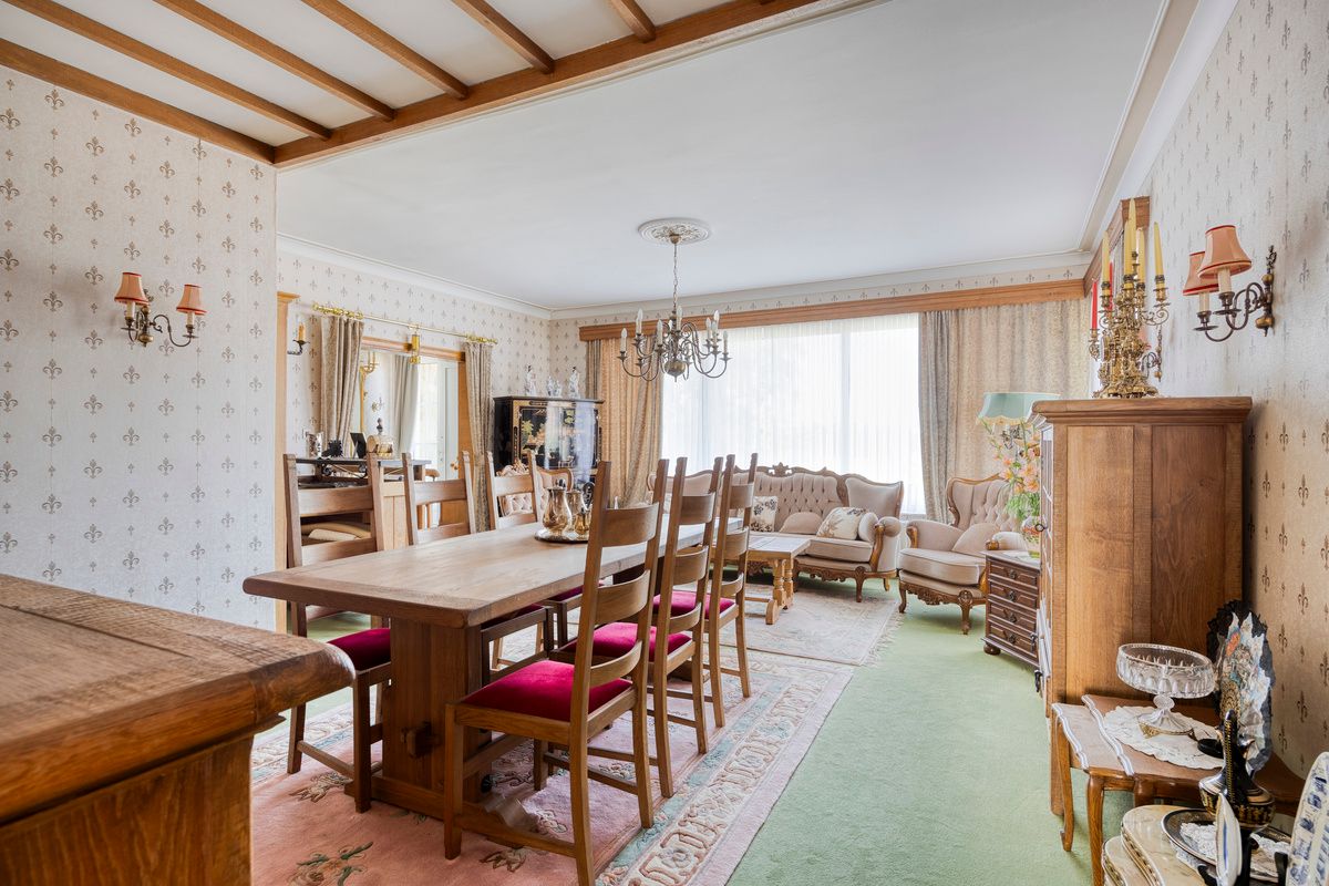 Woning met ruim perceel en bijgebouwen foto 7