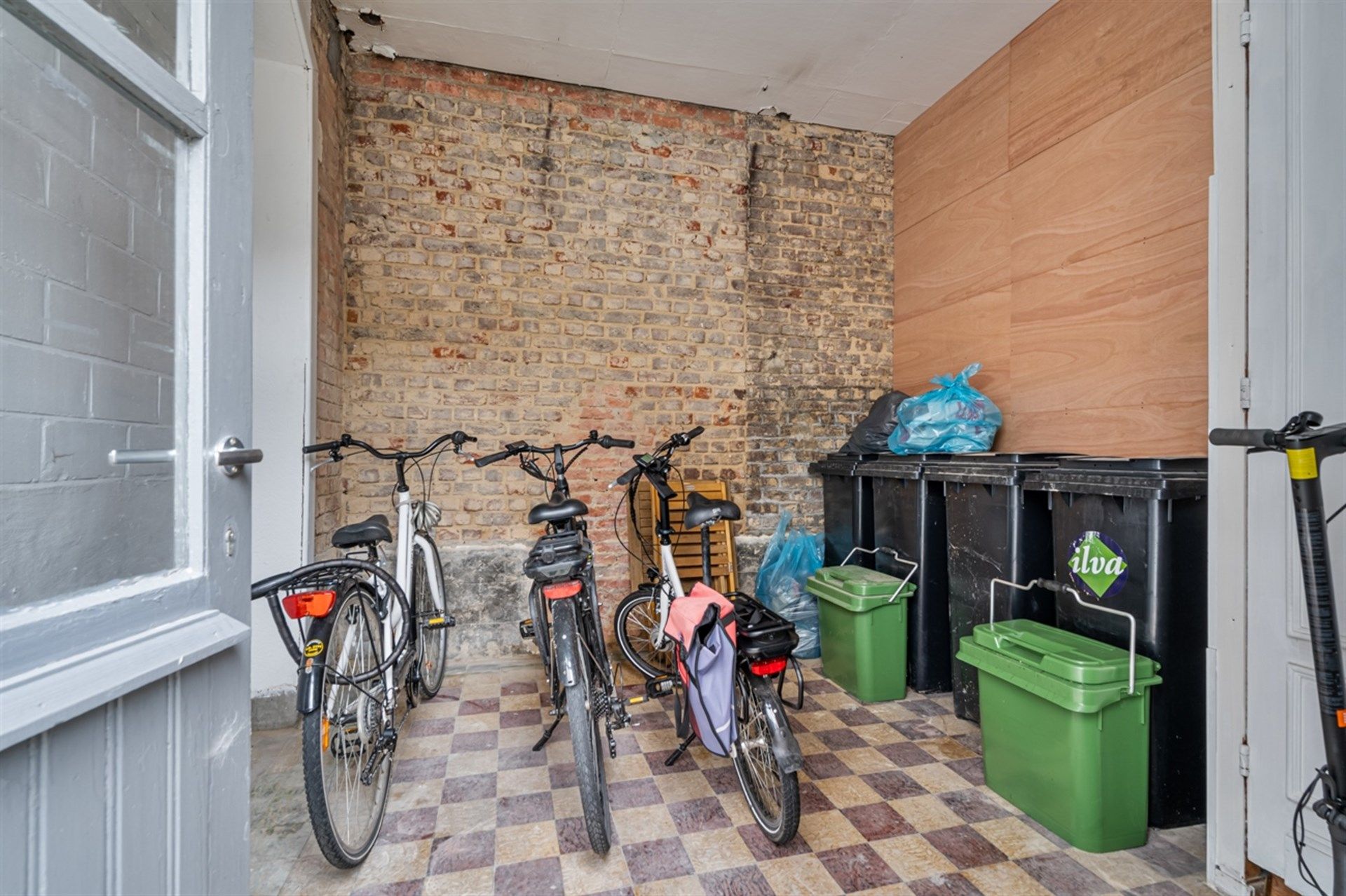 Knusse studio te Aalst foto 9