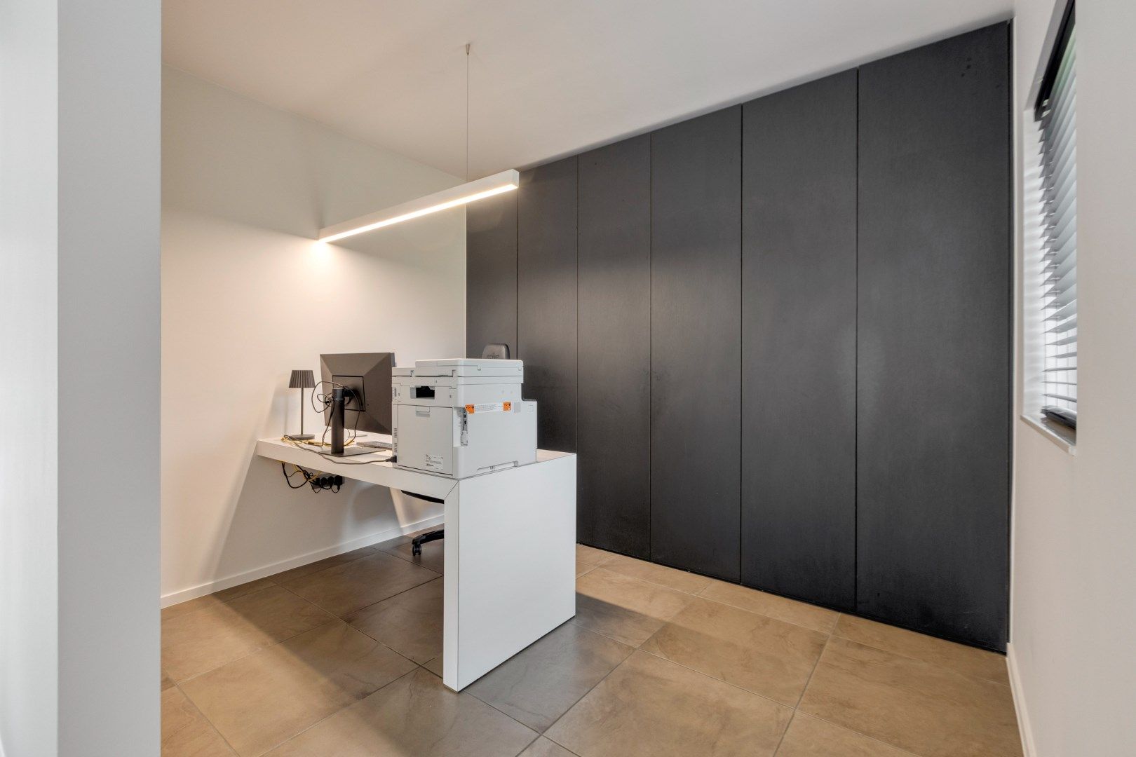 Moderne, instapklare gezinswoning met 3 slpks in een doodlopende straat te Mol-Donk !  foto 5