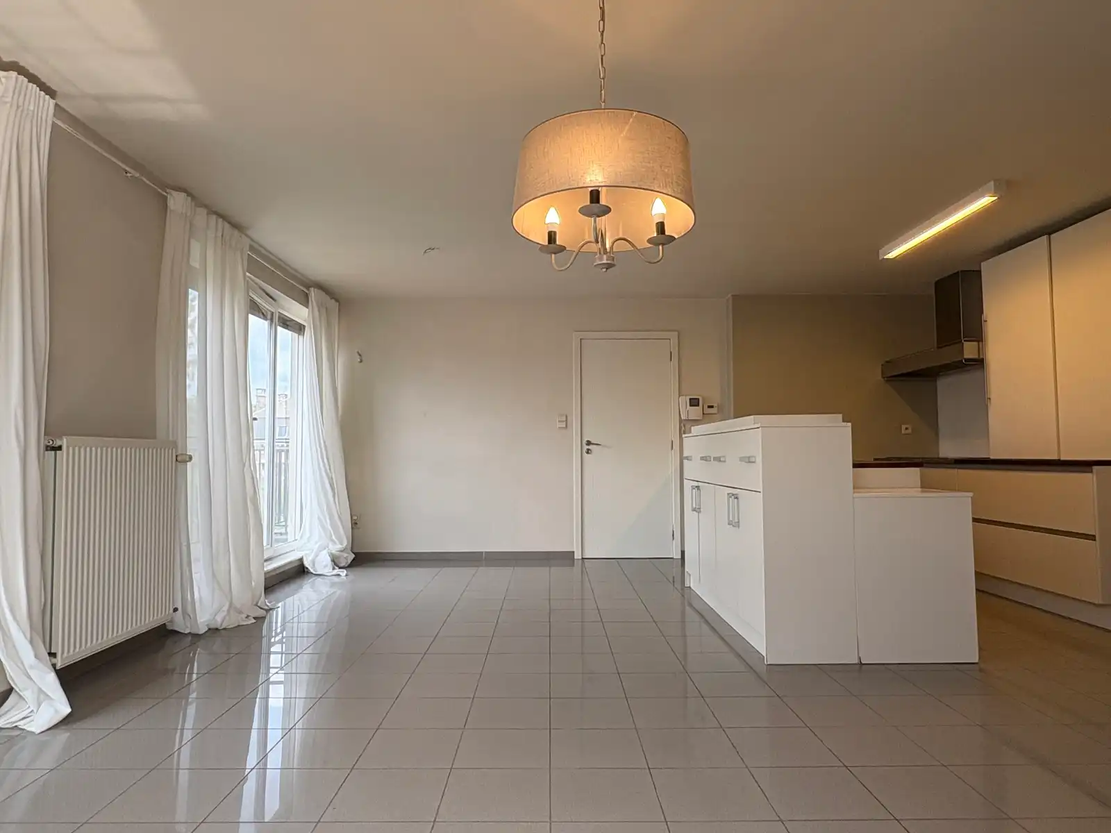 Ruim duplexappartement van 120 m² met 3 volwaardige slaapkamers foto 2
