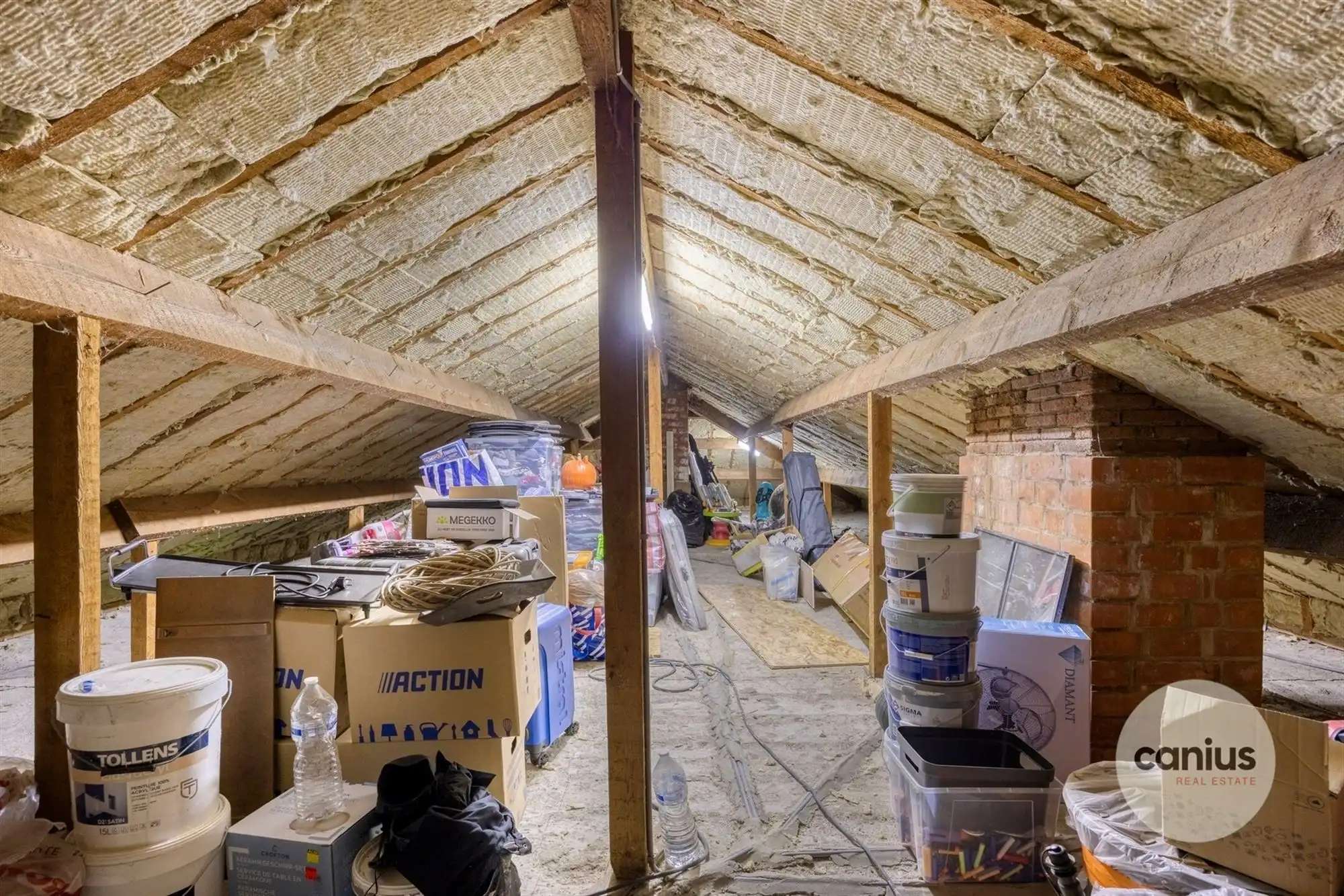 KNAPPE GELIJKVLOERSE WONING MET 4 SLAAPKAMERS foto 21