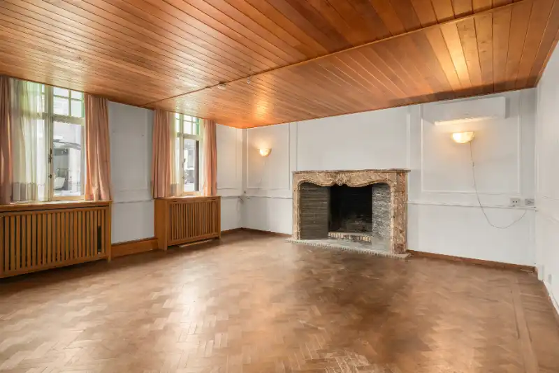 --- NIEUW&nbsp;--- Gelijkvloers appartement (191m²!) met prachtige zongerichte tuin (1329m²!) + garagebox. foto 9