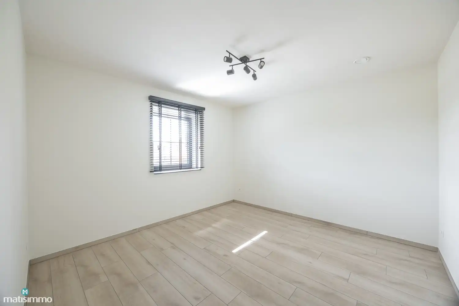 RECENTE ENERGIEZUINIGE WONING MET 2 SLAAPKAMERS, VERANDA EN TUIN TE MUNSTERBILZEN foto 21