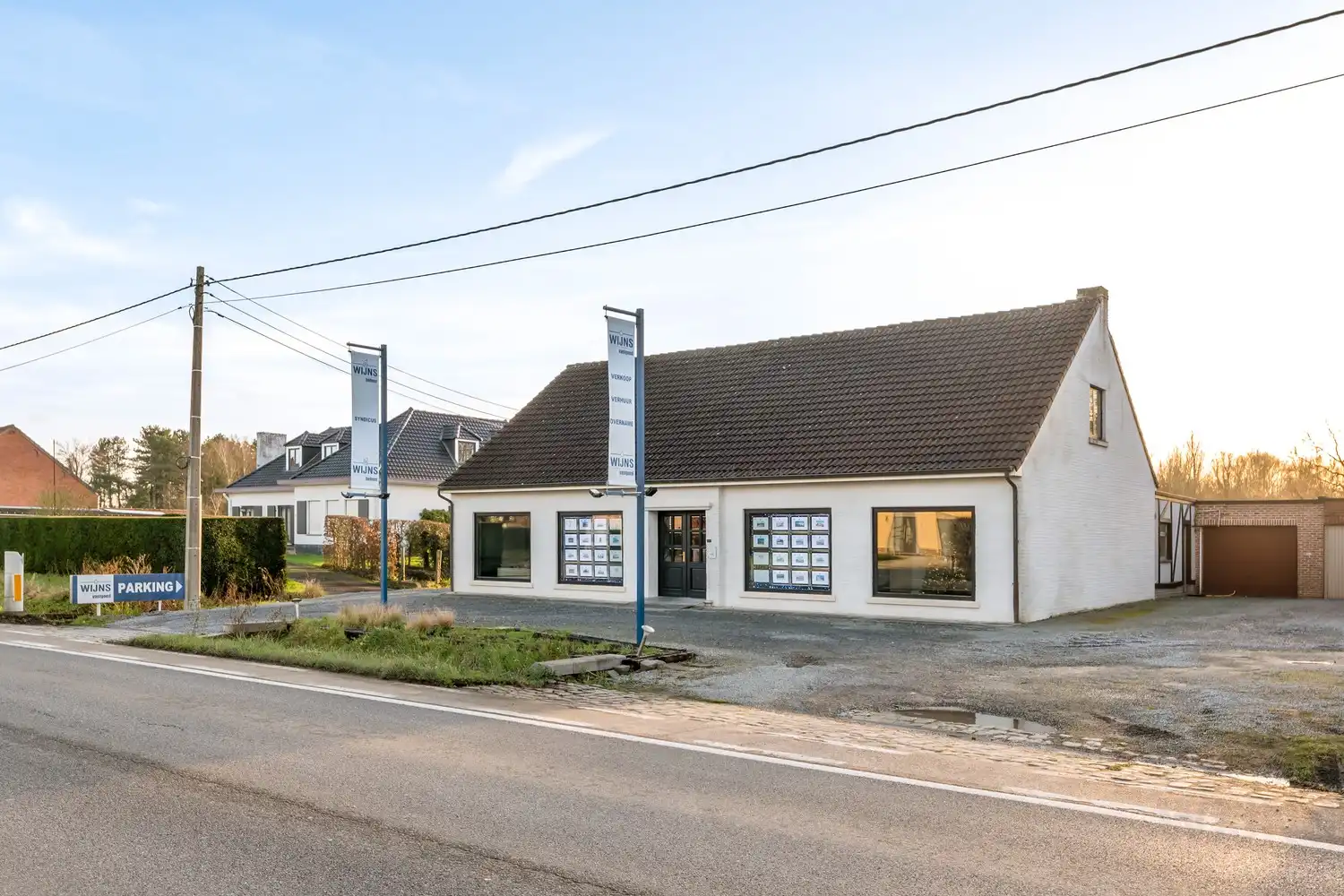 Uiterst gunstig gelegen kantoor. foto 4