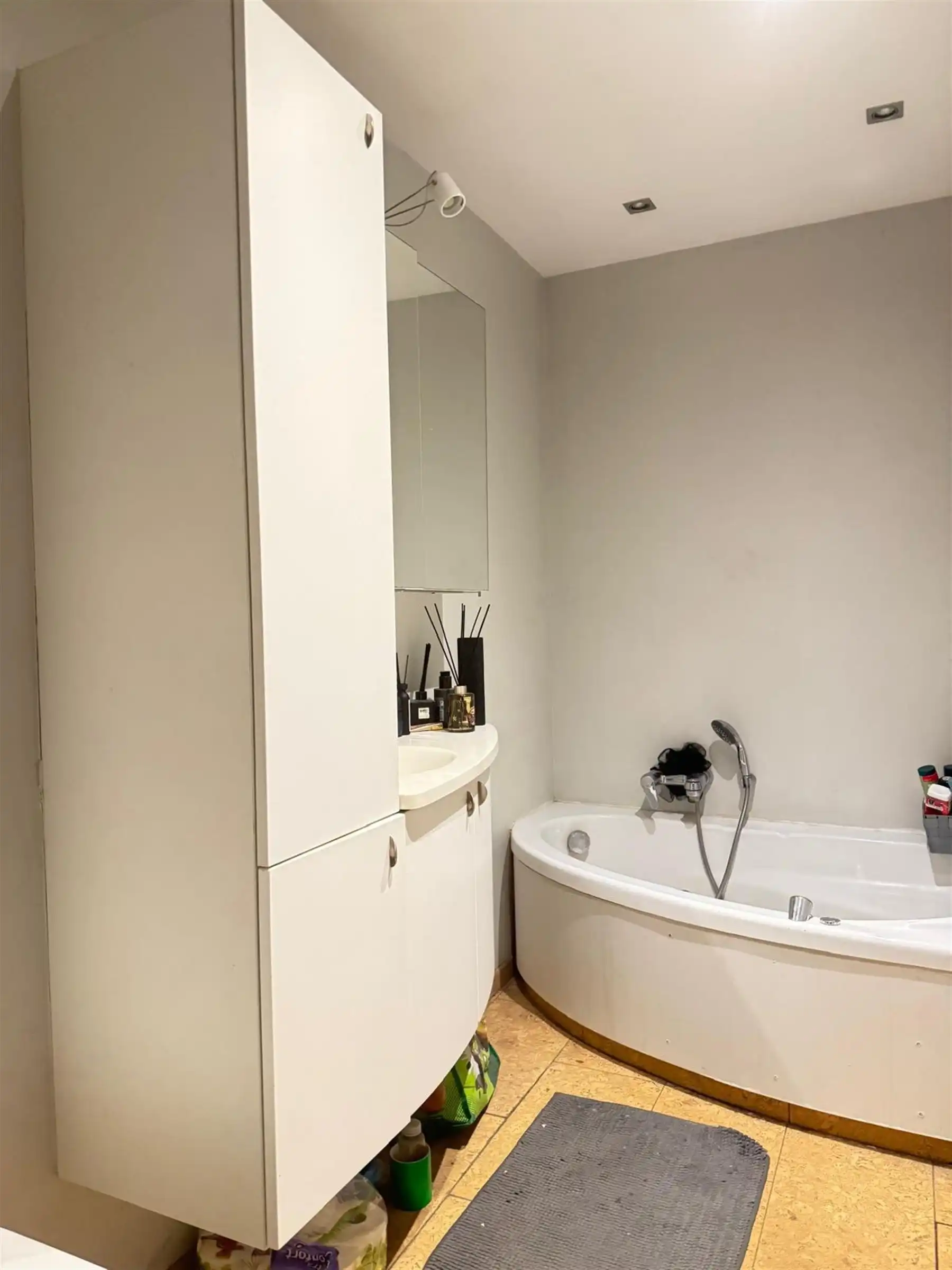 Moderne, instapklare studio in centrum Kortrijk  foto 6