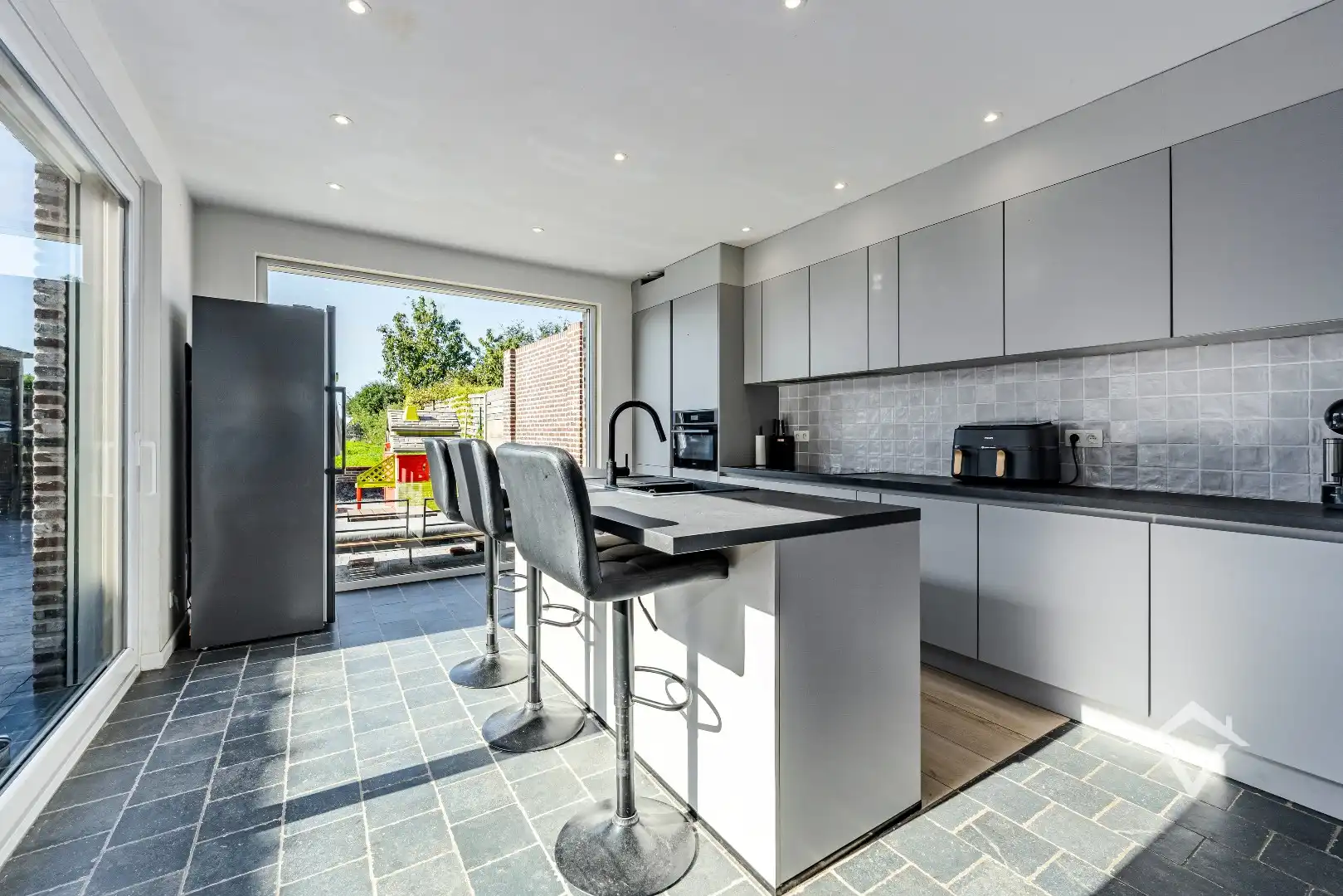 Recente energiezuinige gezinswoning op 722 m² met prachtige ligging in Vladslo foto 9
