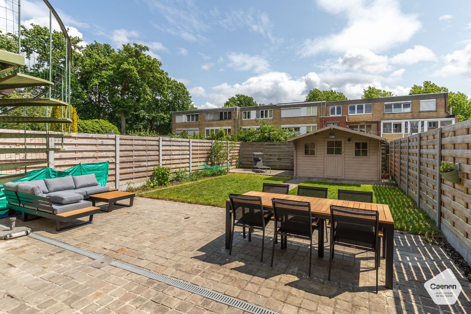 Leuke instapklare woning met dubbele garage en 3 slaapkamers in een rustige woonomgeving foto 18