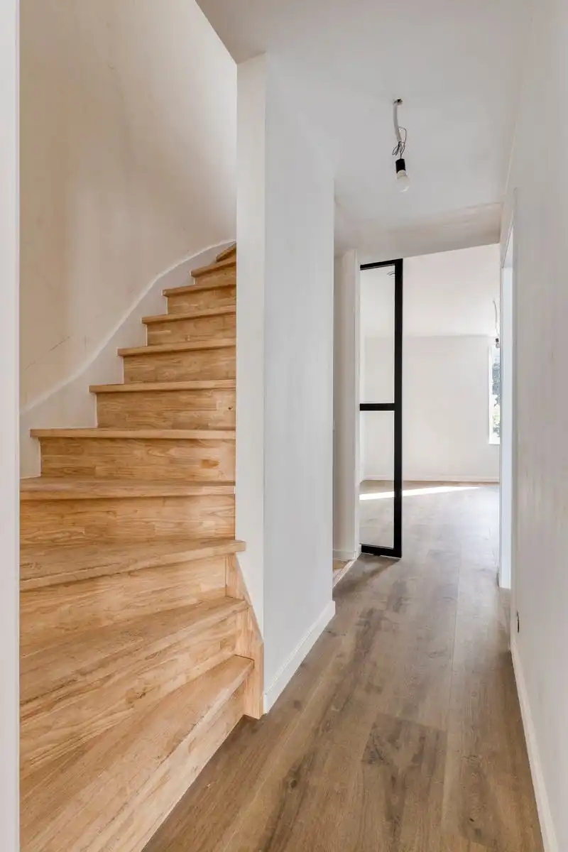 Instapklare totaalrenovatie met 3 slaapkamers in Kortrijk! foto 10