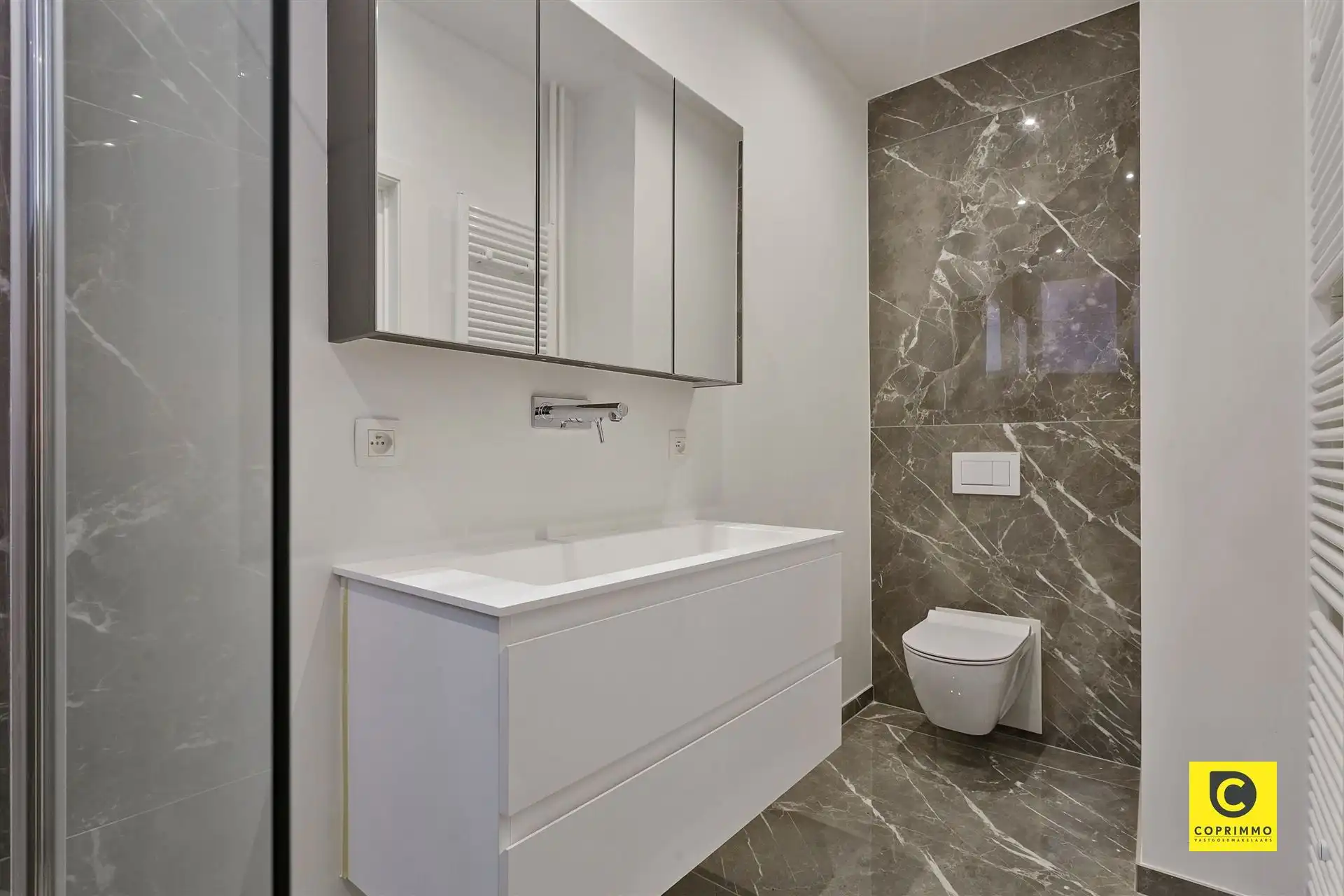 Ruim gerenoveerd 3 slpk app te Diamantwijk! foto 7