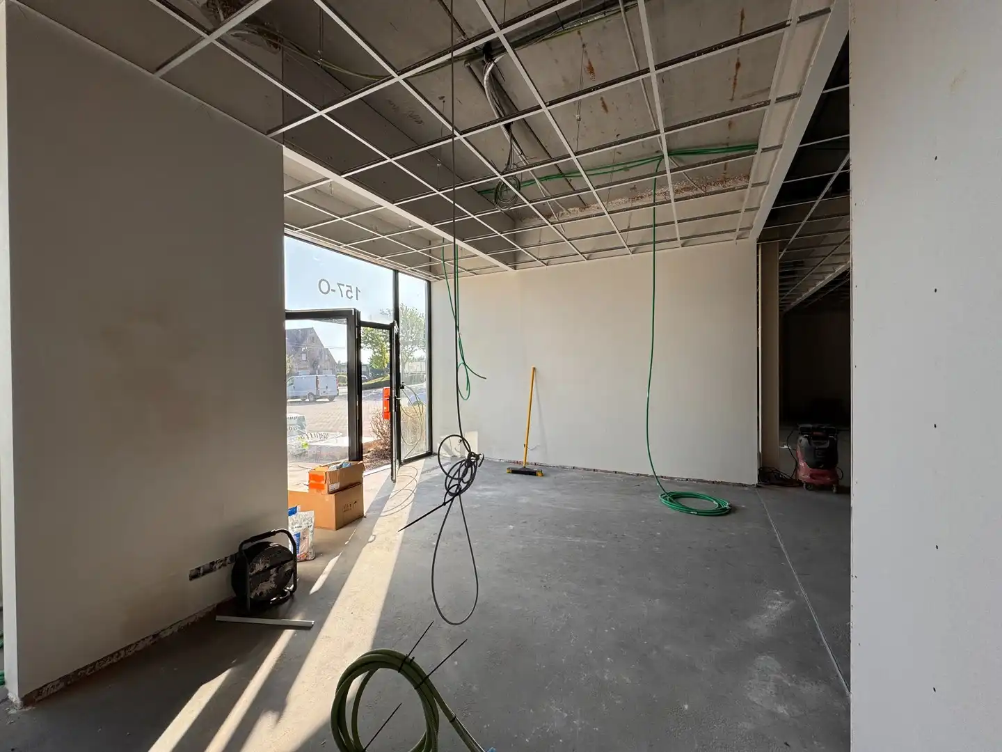 Kantoorruimte van 300 m² te Oostkamp foto 4