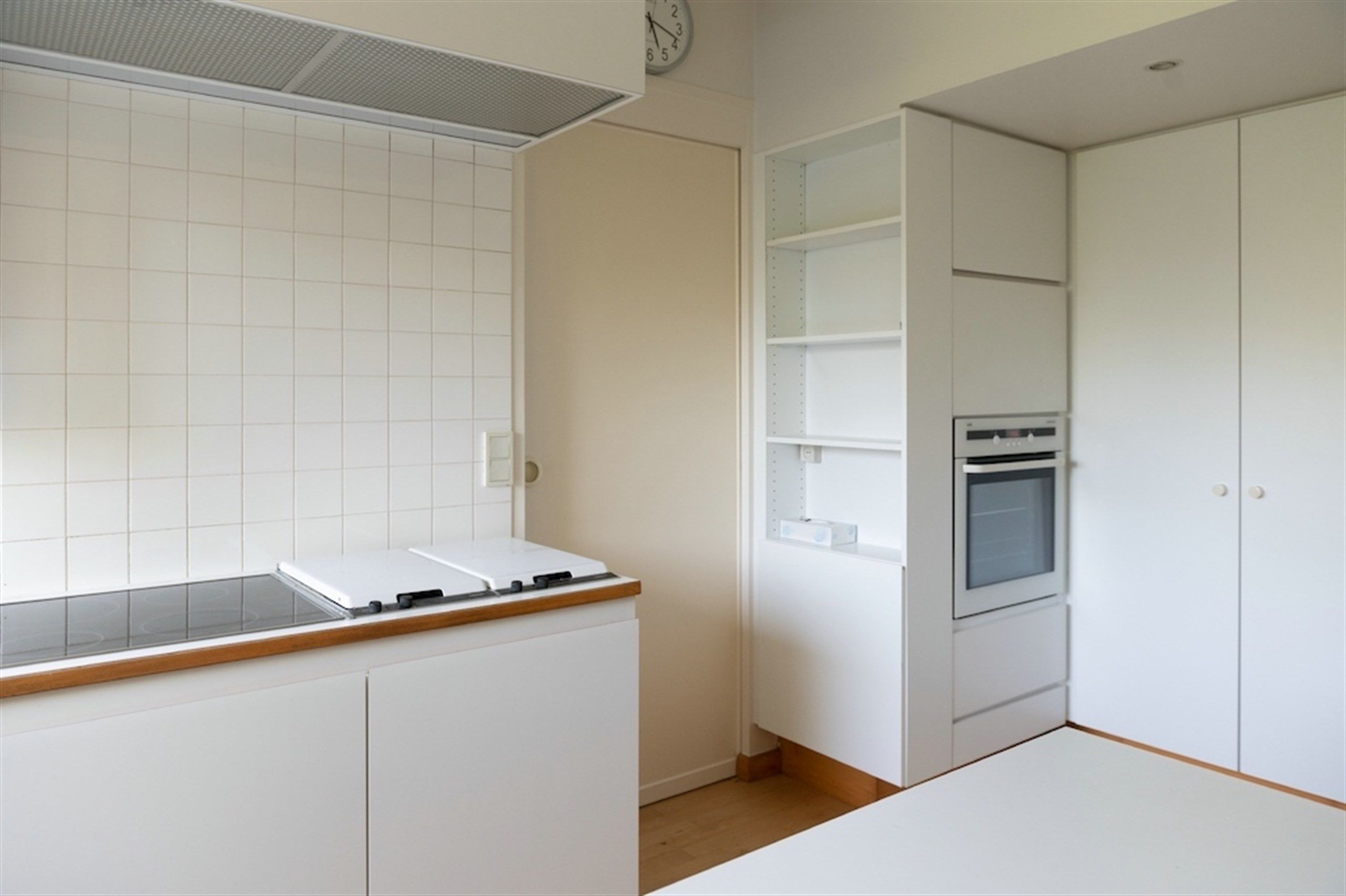 Royale en stevige eigendom op 1000 m2 aan de stadsrand foto 21